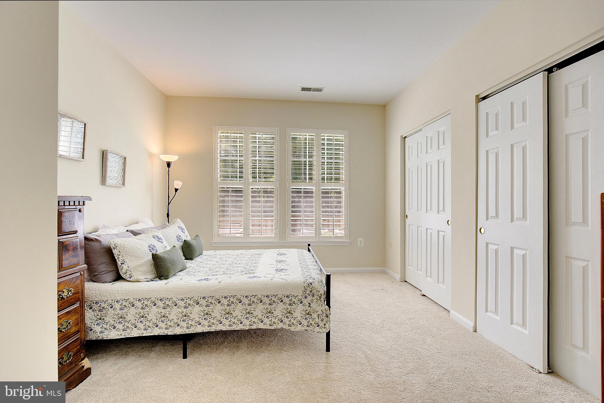 RUSSETT - Residential
