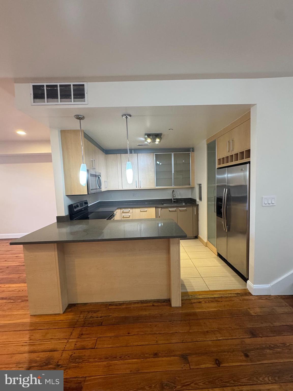 MOUNT VERNON PLACE HISTORIC DISTRICT - Residential Lease