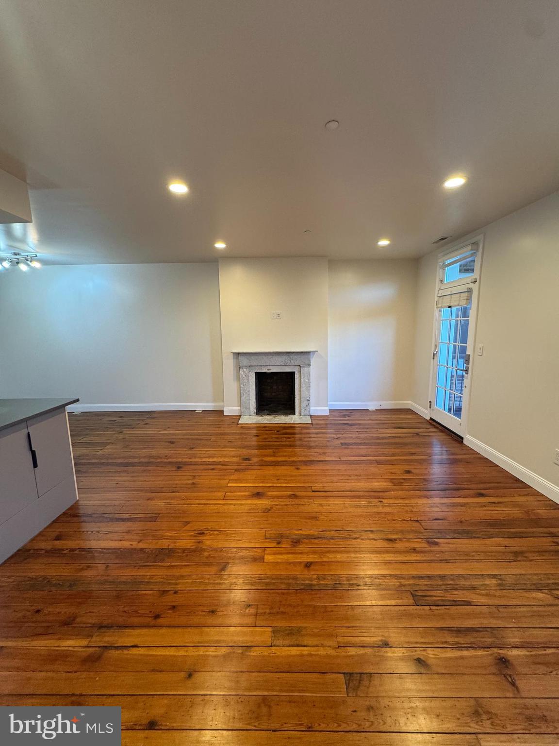 MOUNT VERNON PLACE HISTORIC DISTRICT - Residential Lease