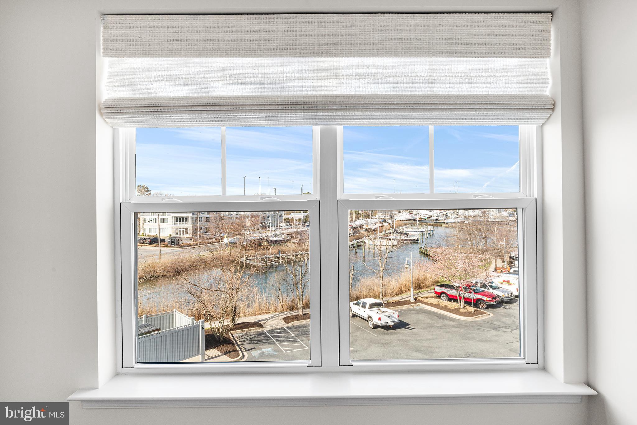 DEEP HARBOUR TOWN HOMES - Residential