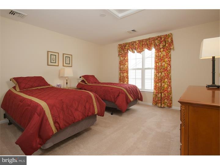 TRADITIONS AT LONGII - Residential