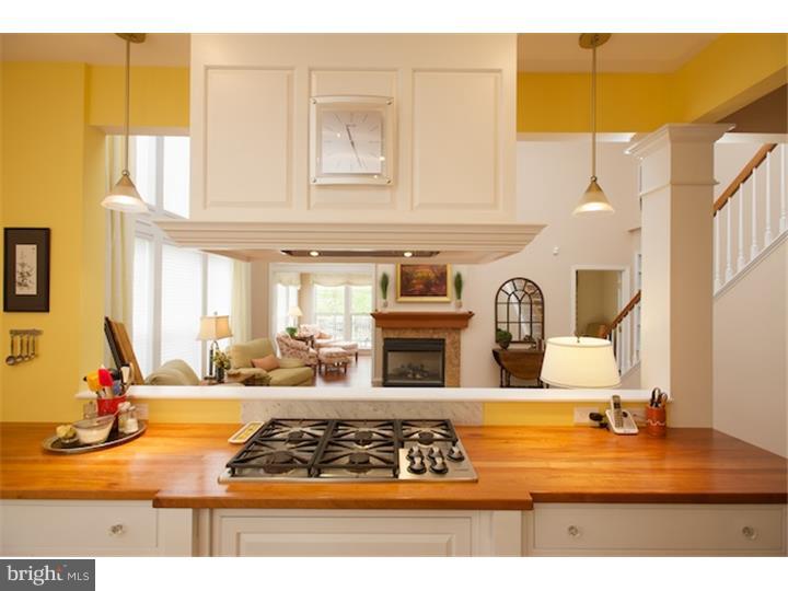 TRADITIONS AT LONGII - Residential