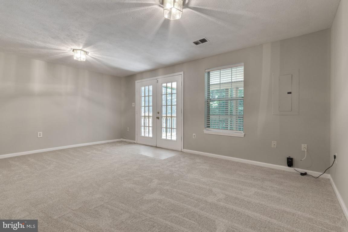 MONTCLAIR/SOUTHL - Residential