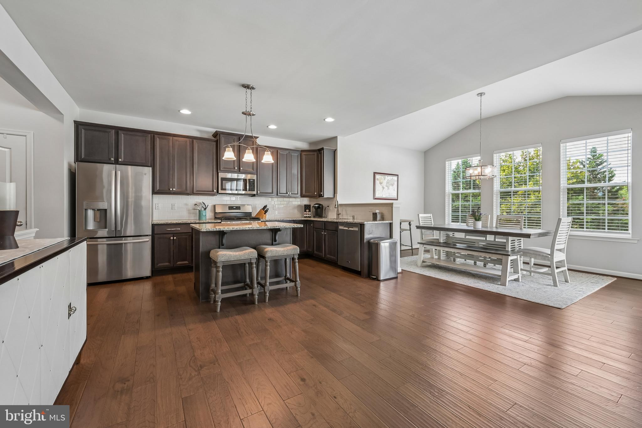 1008 SHIRA COURT