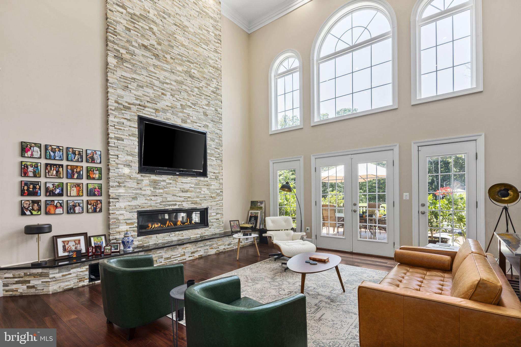 BRADDOCK WOODS - Residential