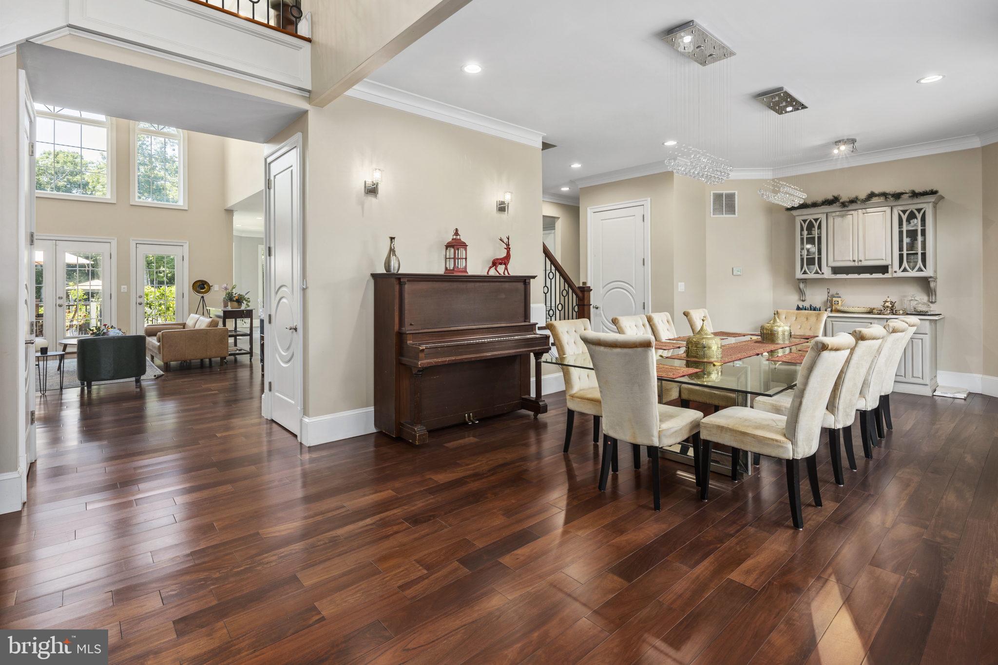 BRADDOCK WOODS - Residential