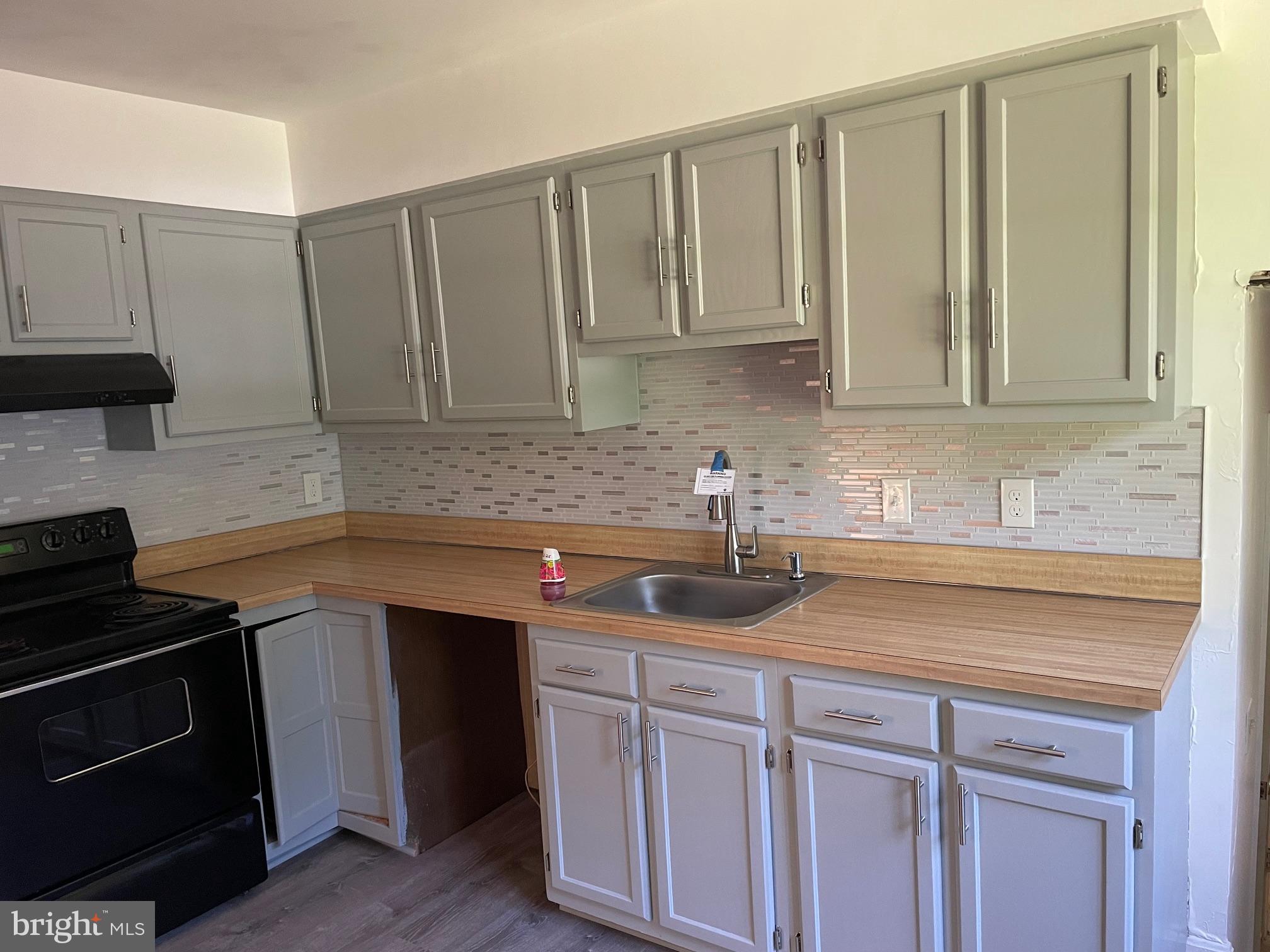 PISCATAWAY ESTATES - Residential