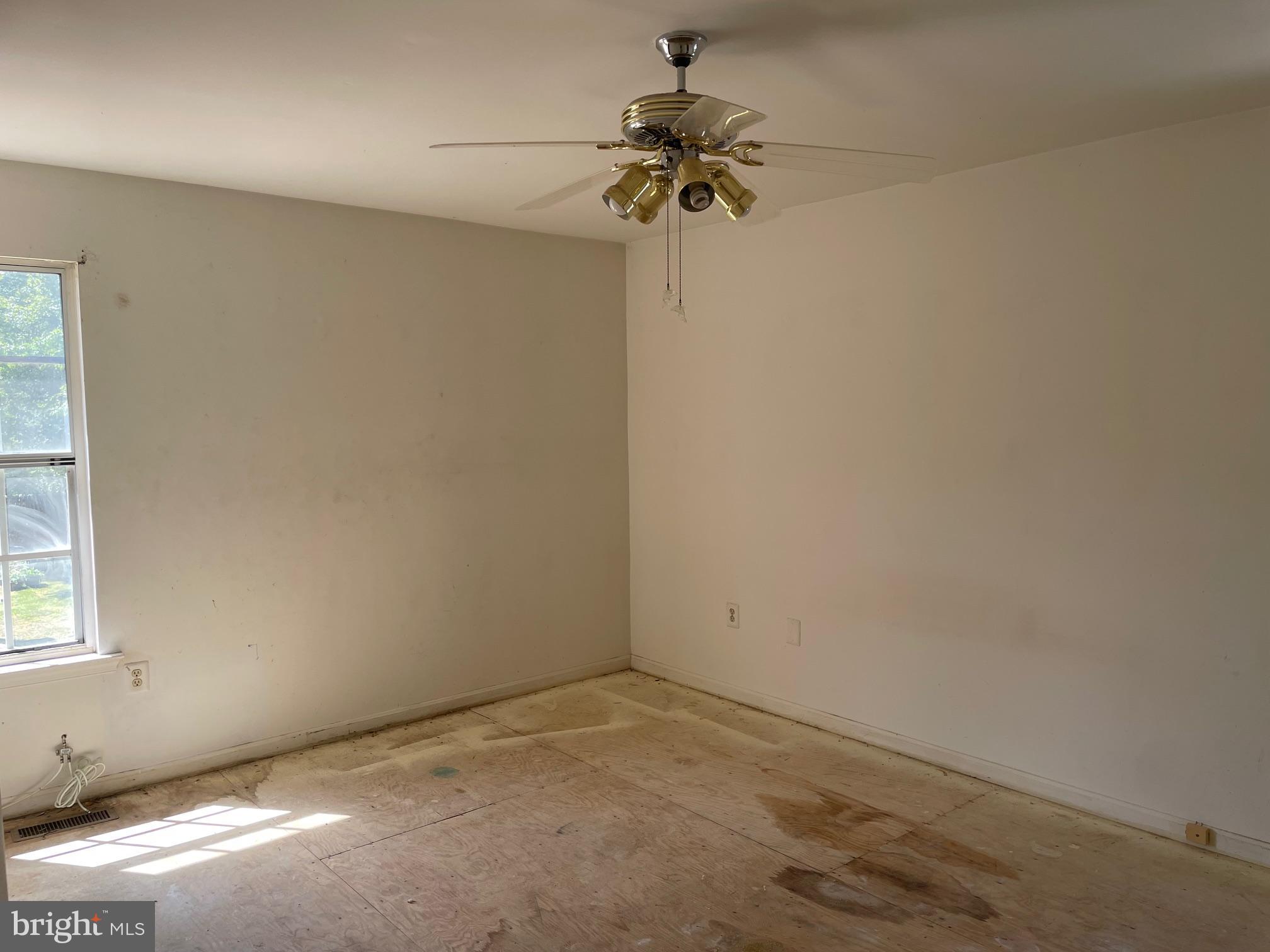 PISCATAWAY ESTATES - Residential