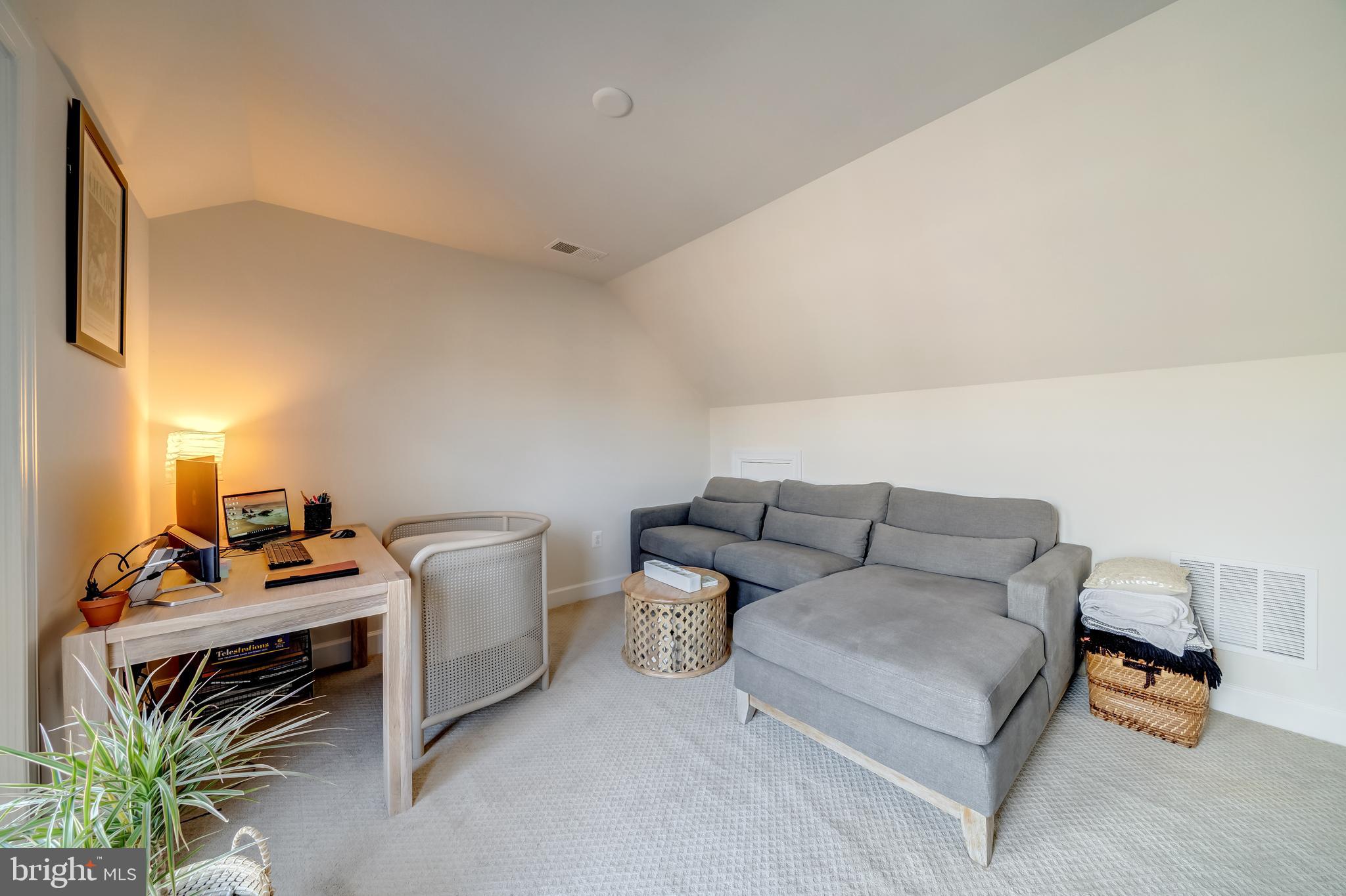 AMBROSE HILLS - Residential