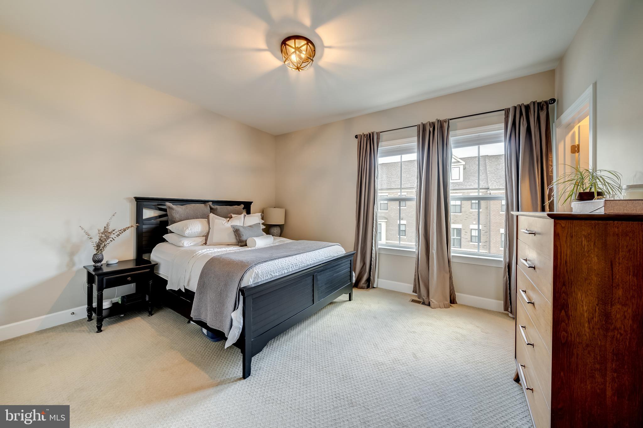 AMBROSE HILLS - Residential