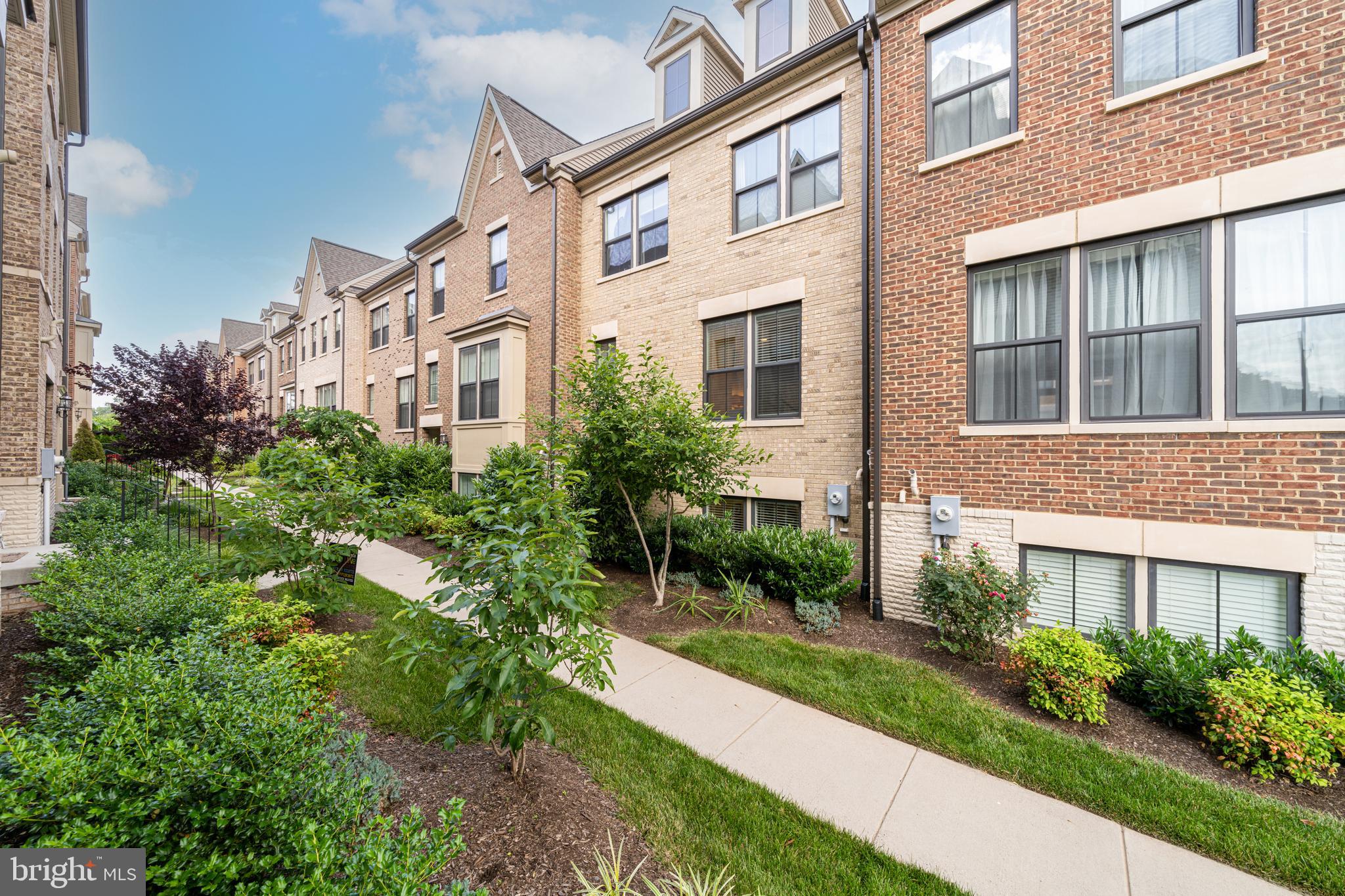 AMBROSE HILLS - Residential