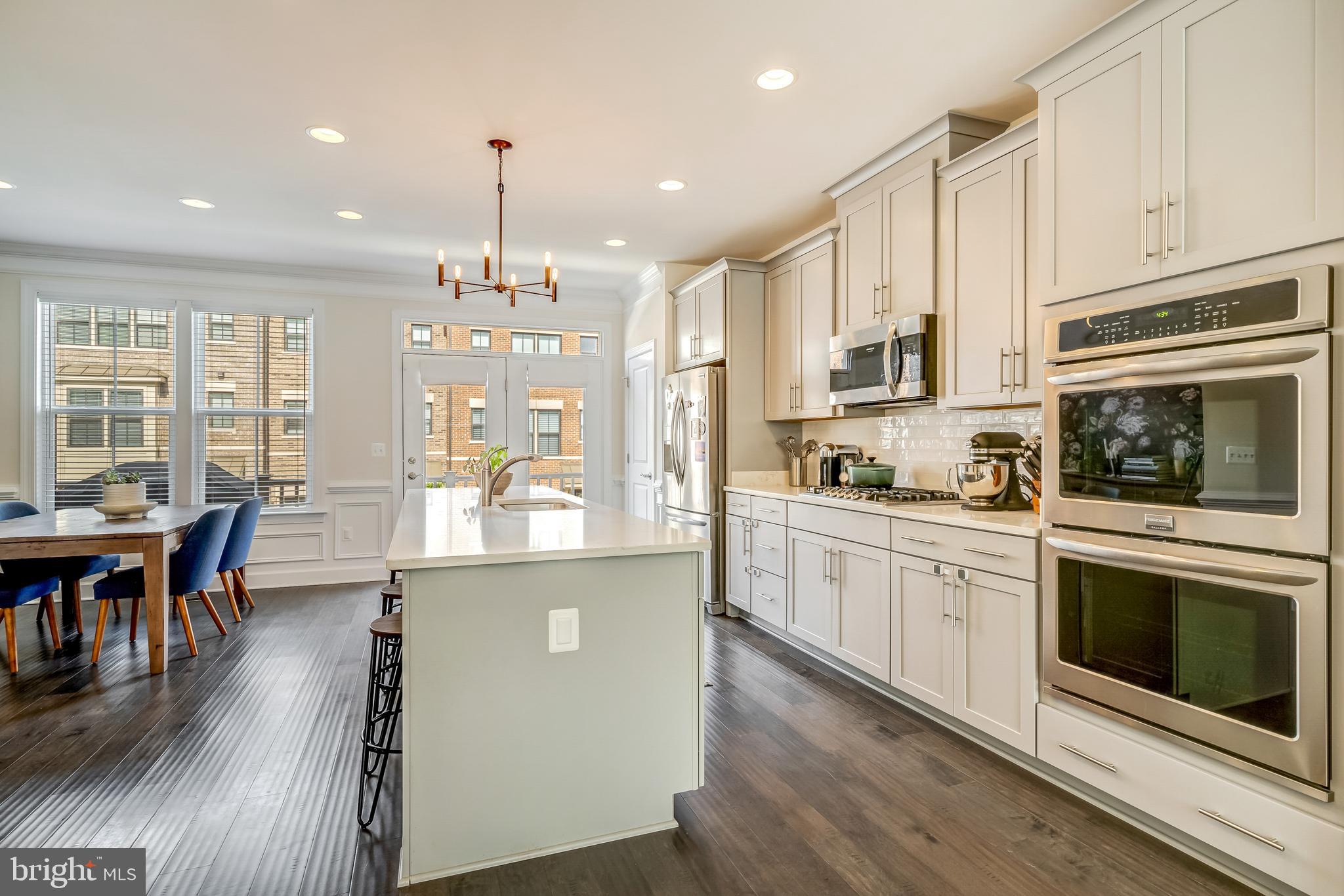 AMBROSE HILLS - Residential