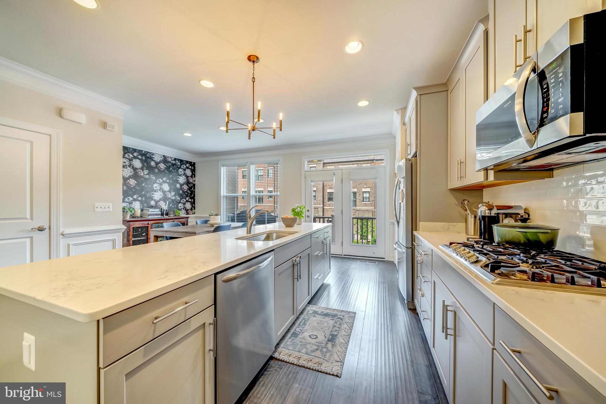 AMBROSE HILLS - Residential