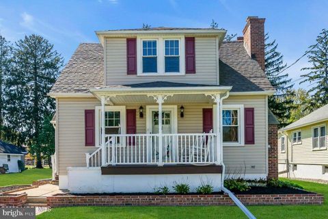 Photo of 41 Academy Street, FARMINGDALE, NJ 07727 (MLS # NJMM2004108)