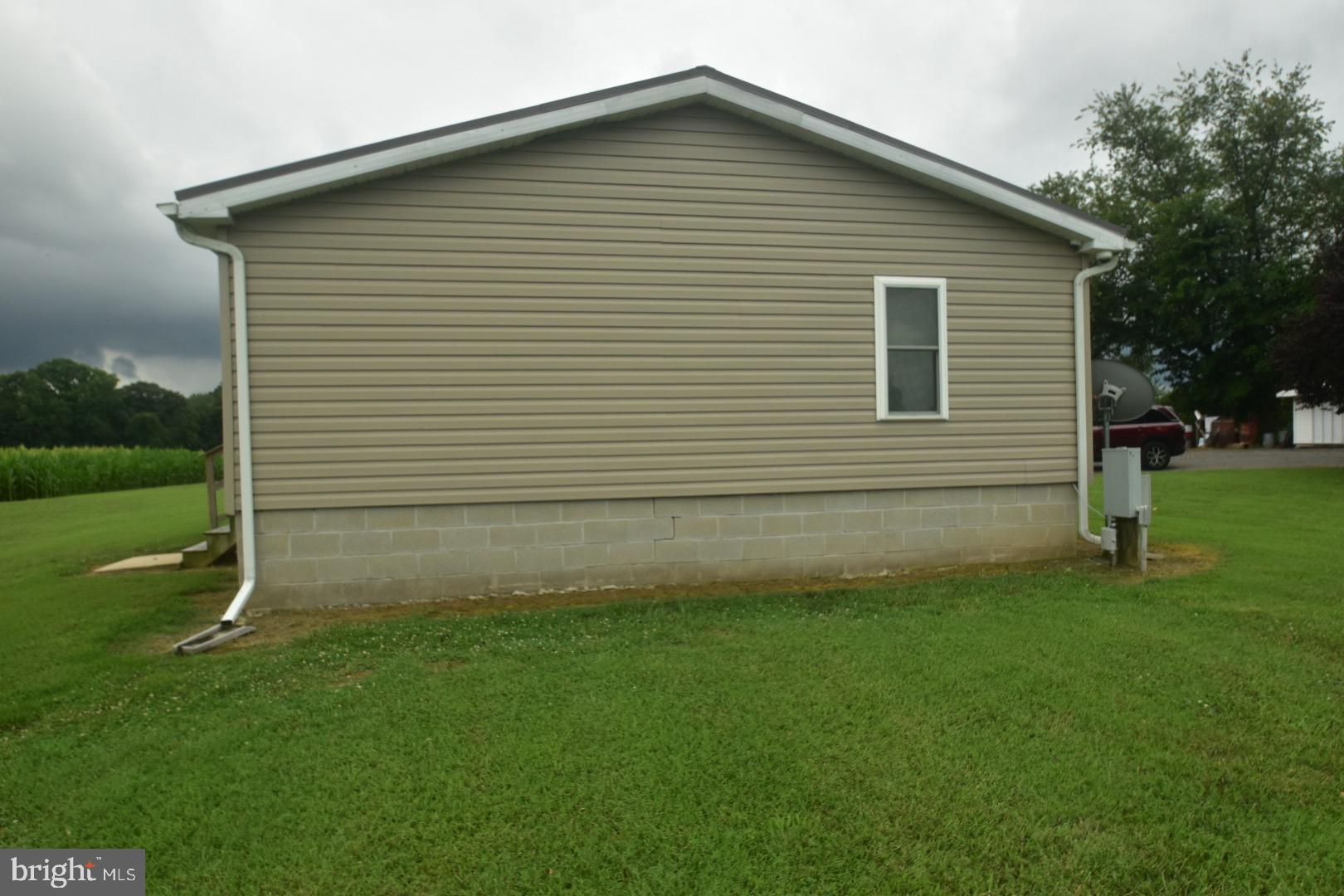 263 SMOKY LANE