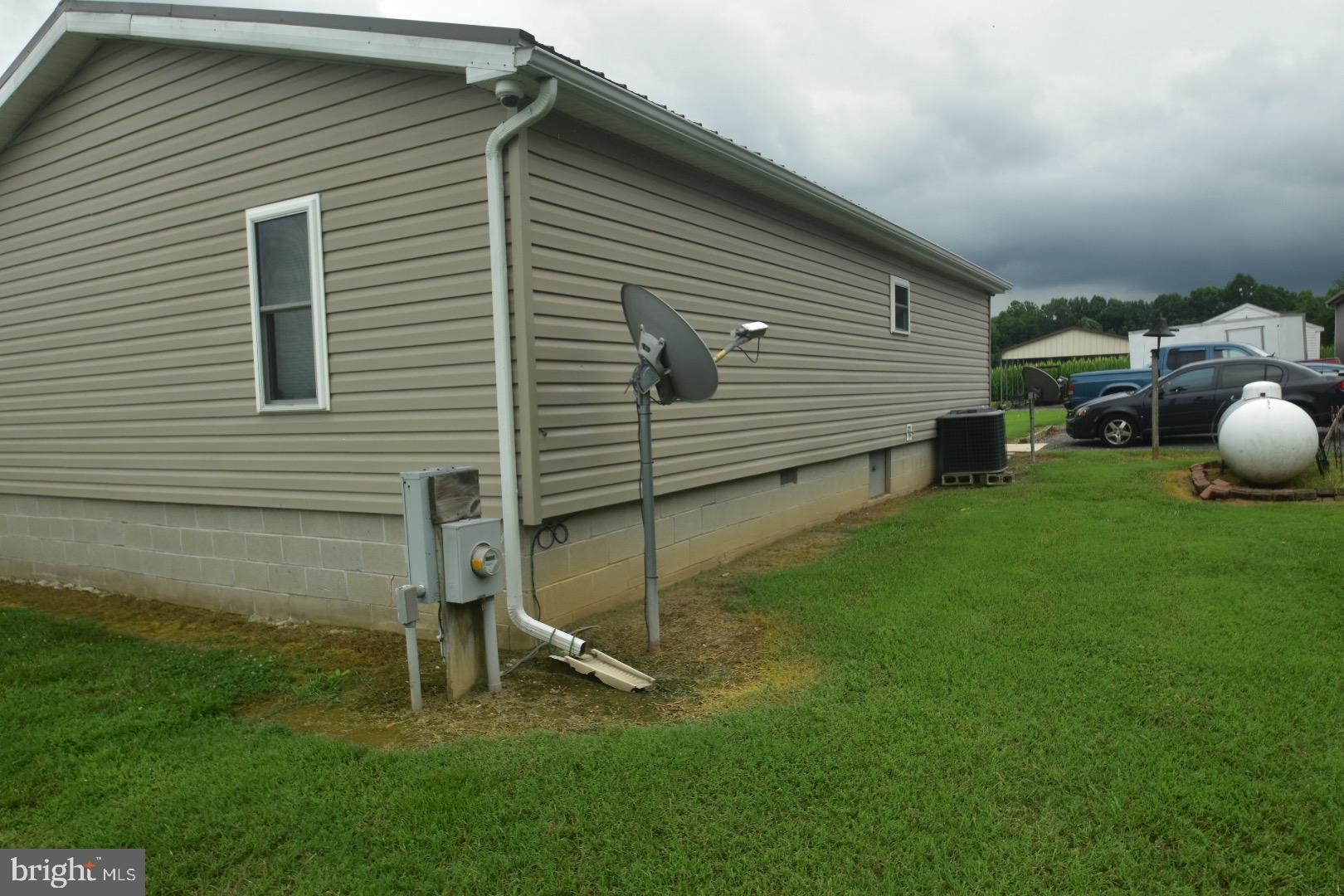 263 SMOKY LANE