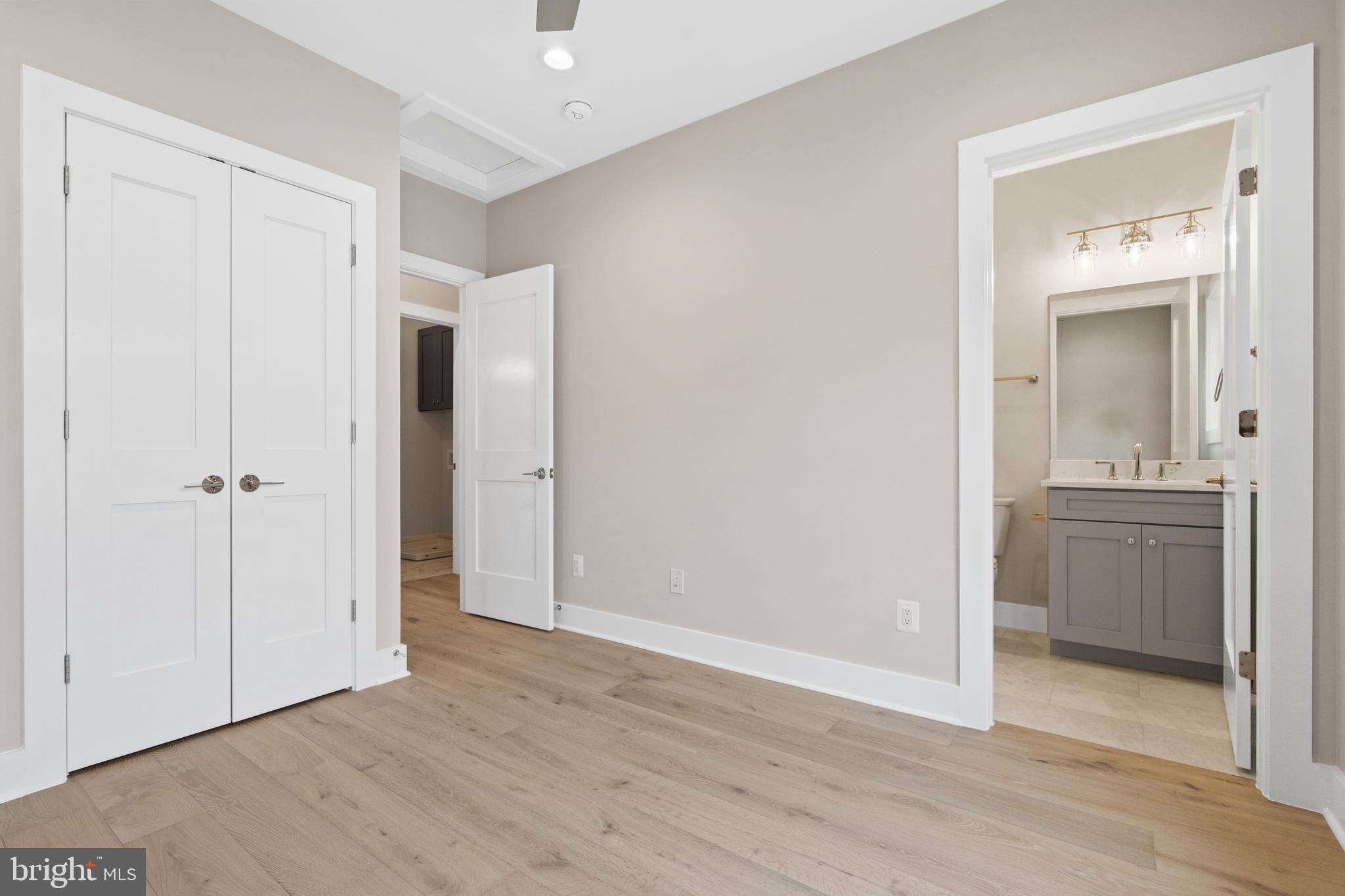 DEL RAY - Residential