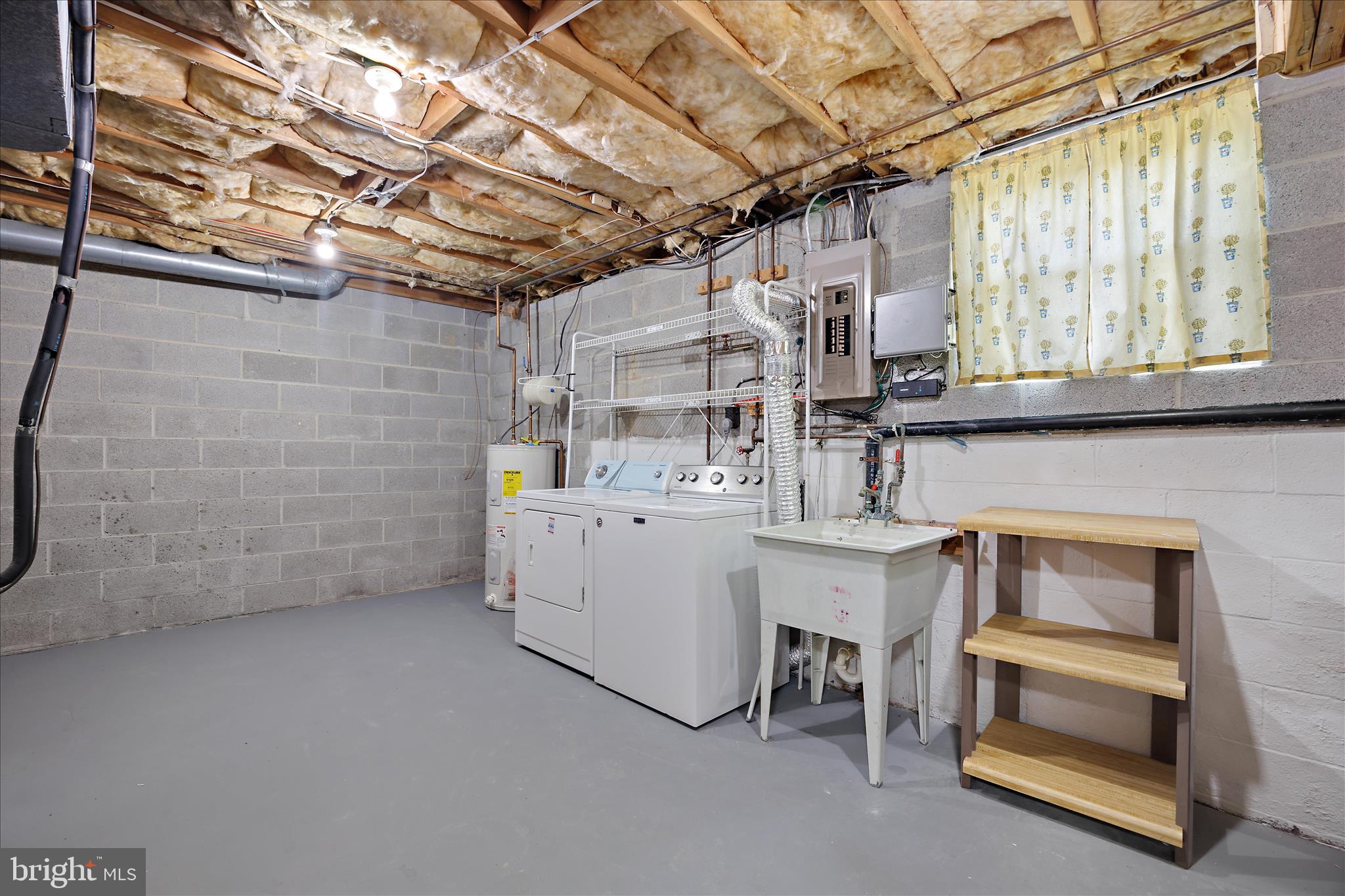 ELIZABETHS LANDING - Residential