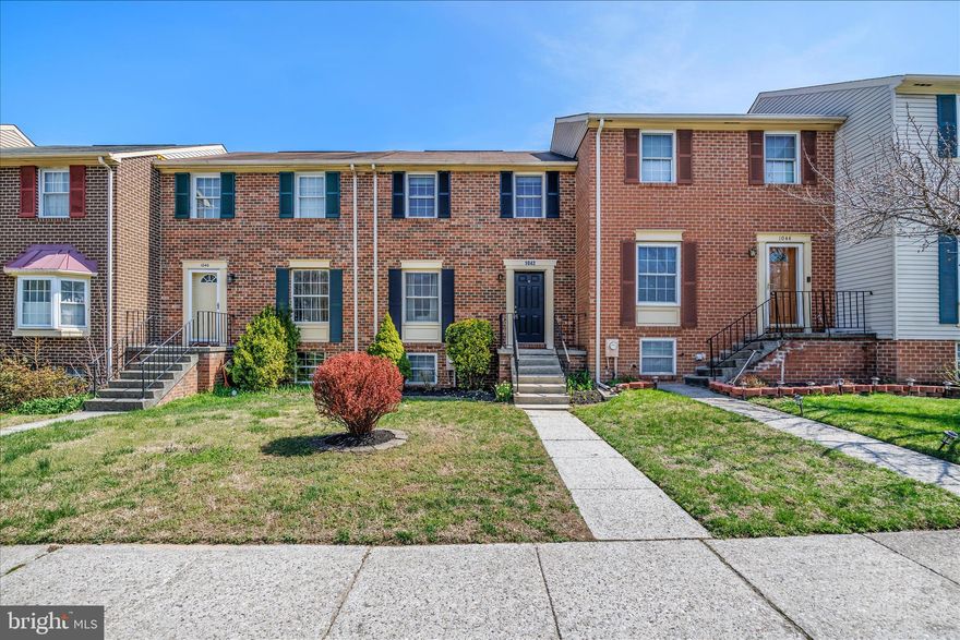 Come see this Beautiful brick Colonial Townhome showcasing 3 Levels, 3 Bedrooms, and 1.5 baths in the highly sought after Elizabeths Landing neighborhood. This refreshed interior unit showcases contemporary finishes and a thoughtful layout that maximizes both style and functionality. The custom kitchen with quartz countertops, and stainless-steel appliances will enhance your cooking experience..Complete with a traditional floor plan and modern finishes that will WOW you the moment you walk through the door. The bathrooms have been tastefully refreshed adding elegance to this classic Colonial style townhome, New Laminate flooring and carpet installed throughout. The fully finished walk out lower level boasts a laundry area and a second refreshed bathroom. Minutes to enjoying  fun times on the water, community parks, fine dining restaurants, shopping, and nightlife entertainment. Move in ready, professionally cleaned and freshly painted, Schedule to see this amazing home today!!