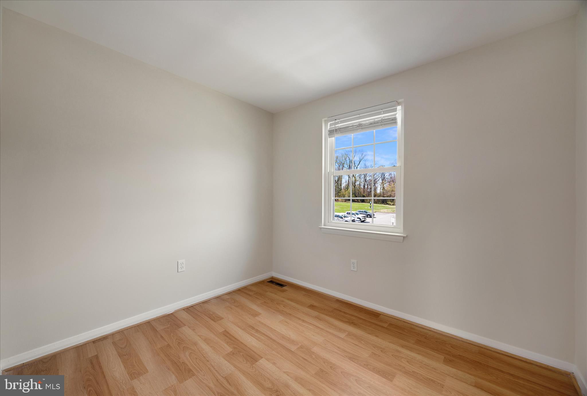 ELIZABETHS LANDING - Residential