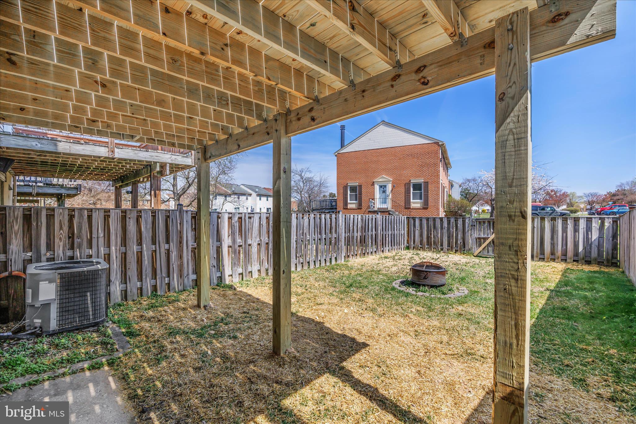 ELIZABETHS LANDING - Residential