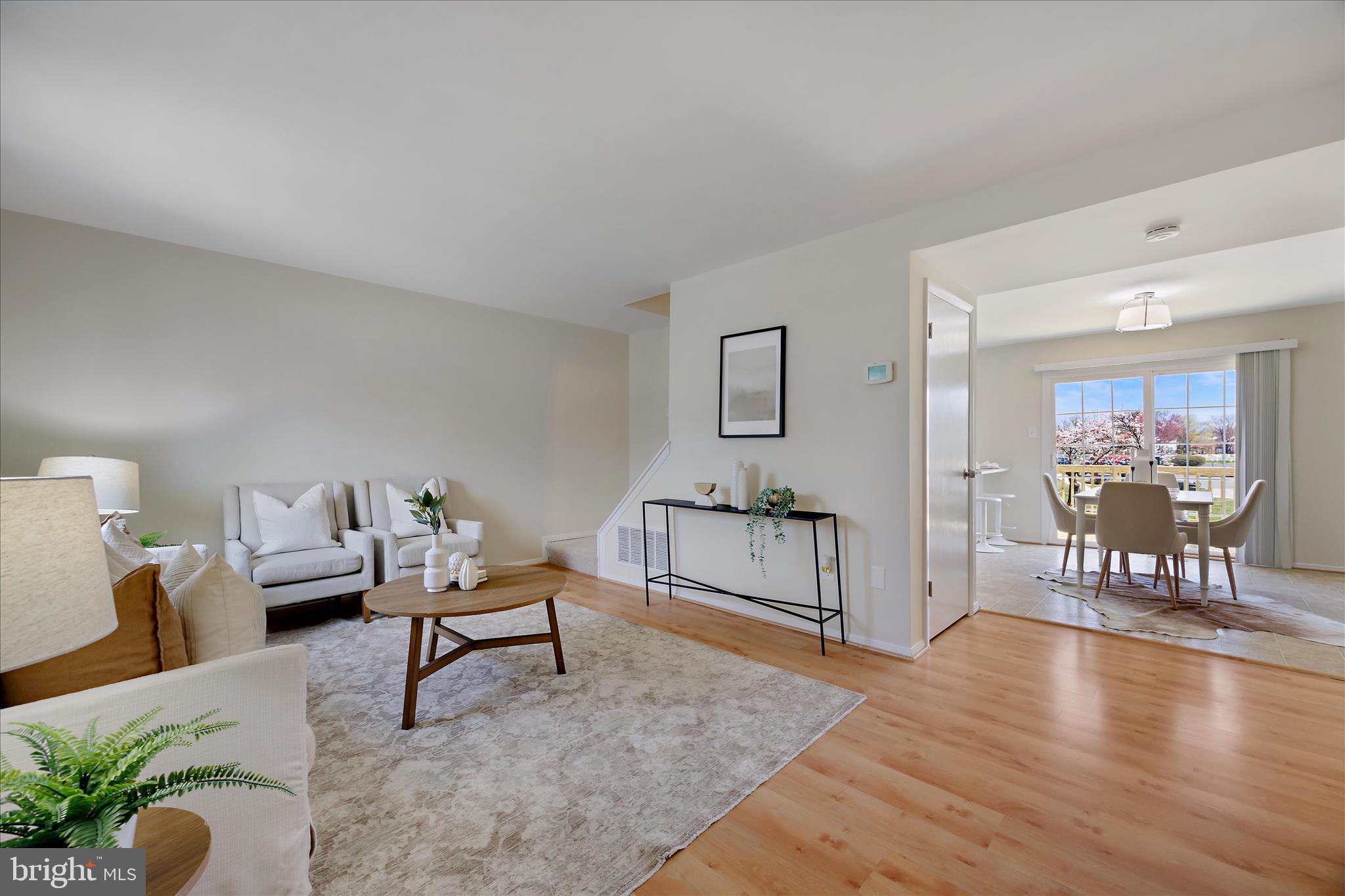 ELIZABETHS LANDING - Residential