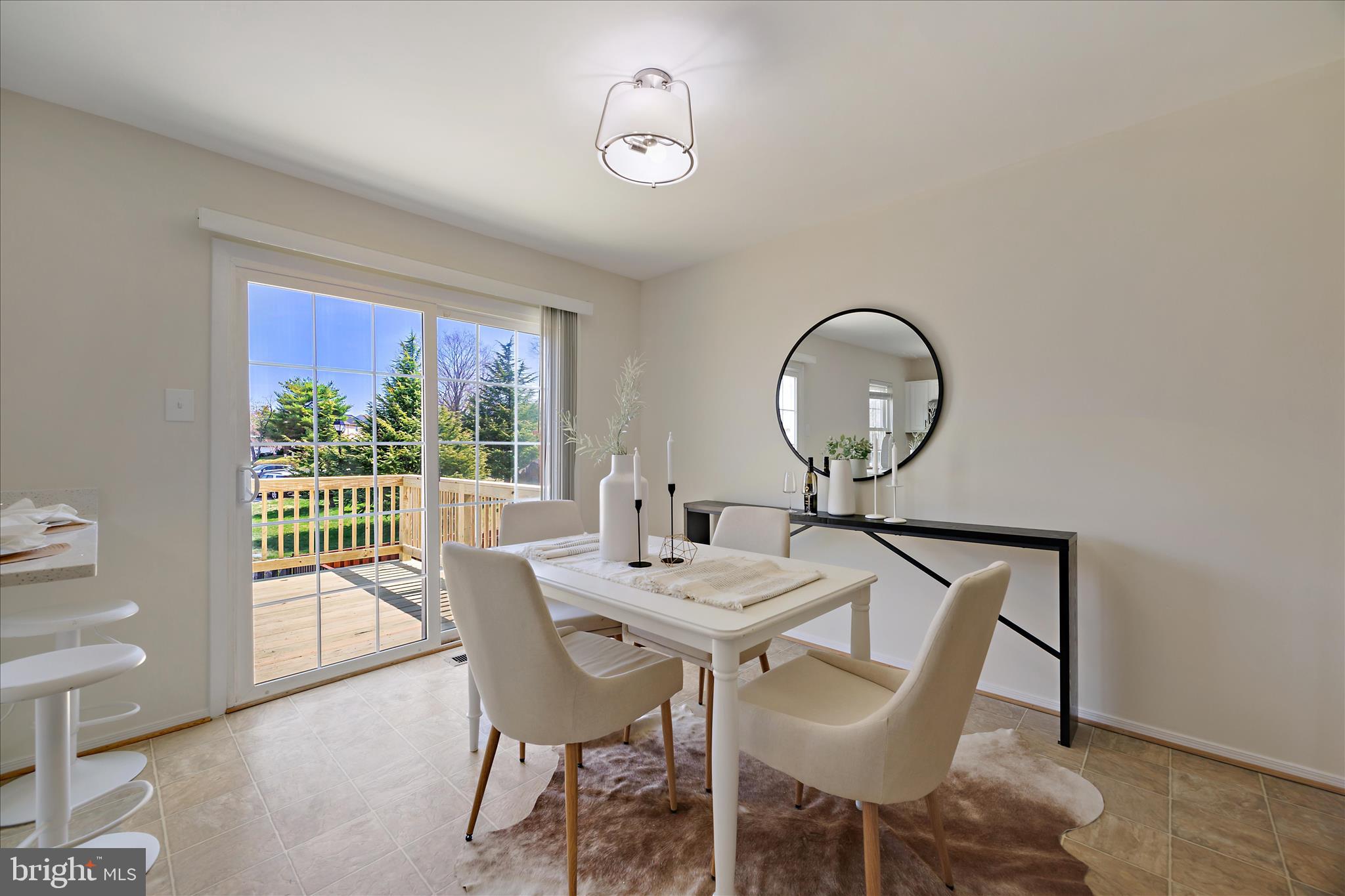 ELIZABETHS LANDING - Residential