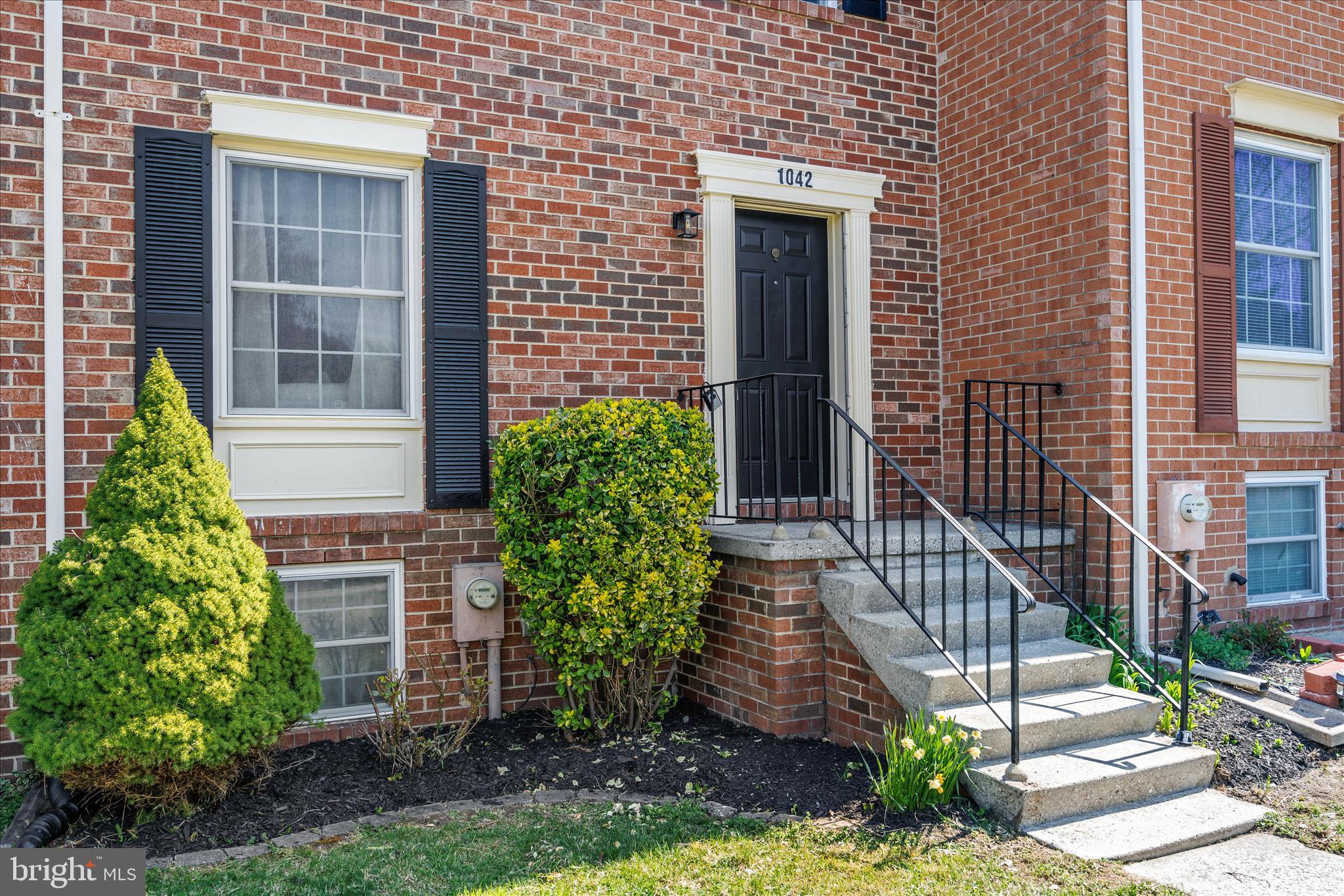 ELIZABETHS LANDING - Residential