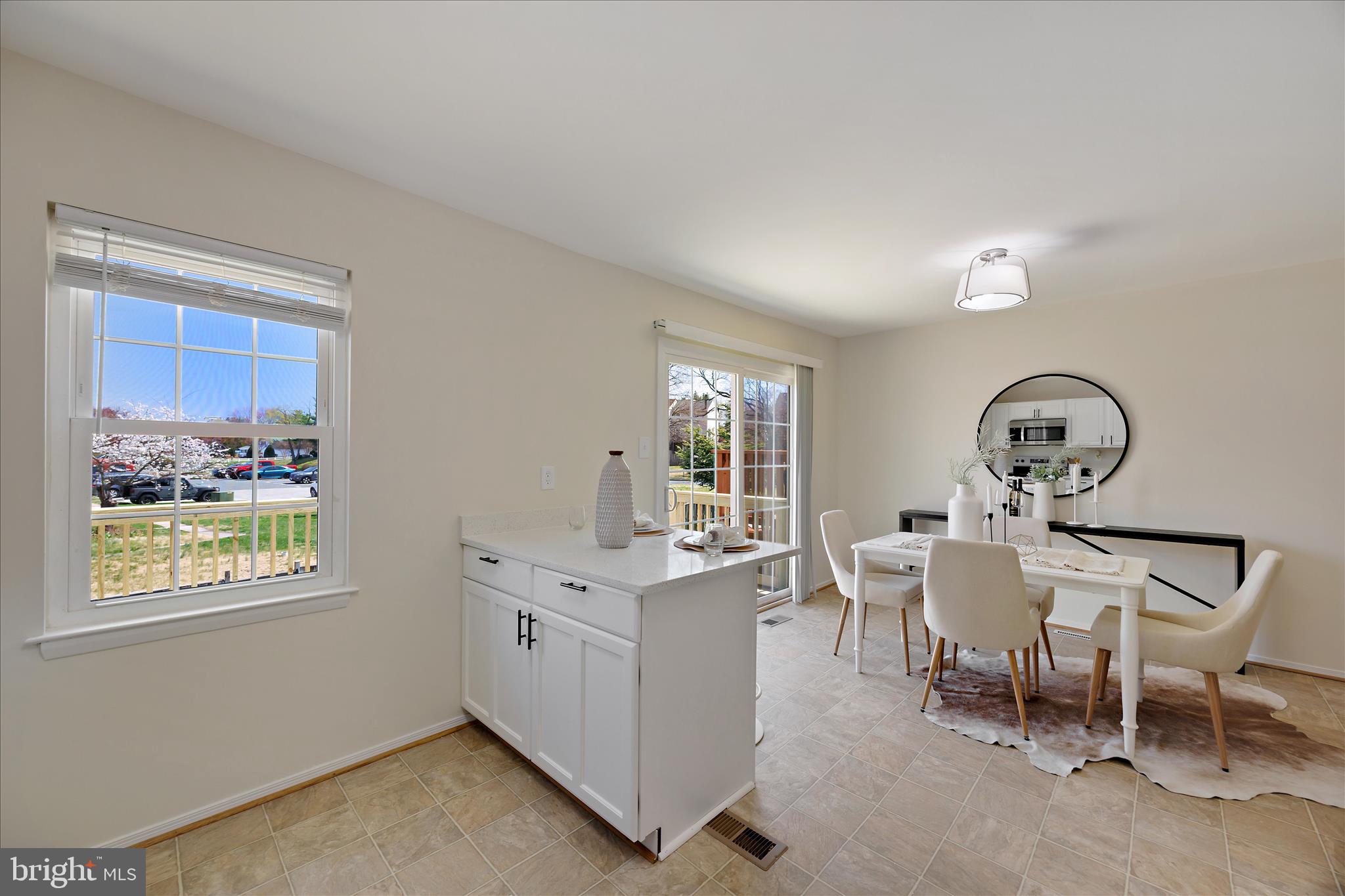 ELIZABETHS LANDING - Residential