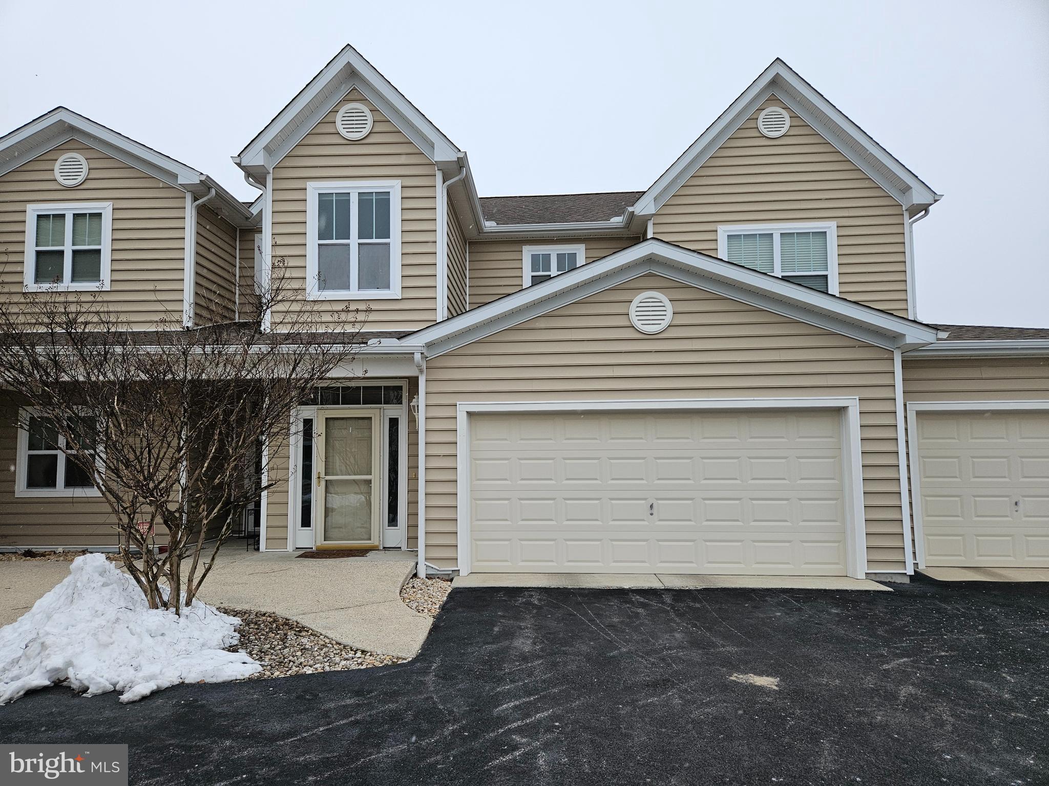 HEARTHSTONE MANOR - Residential