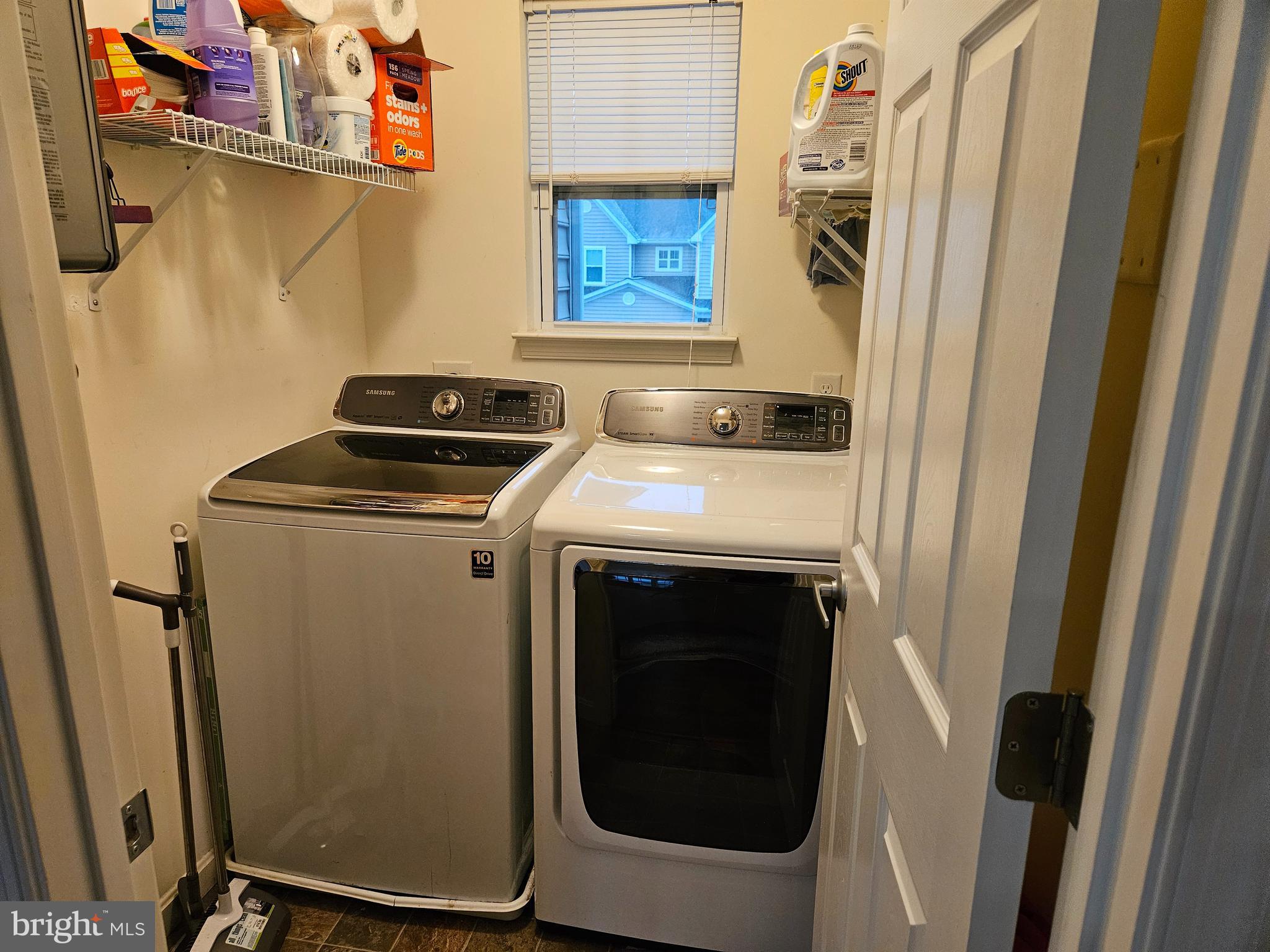 HEARTHSTONE MANOR - Residential