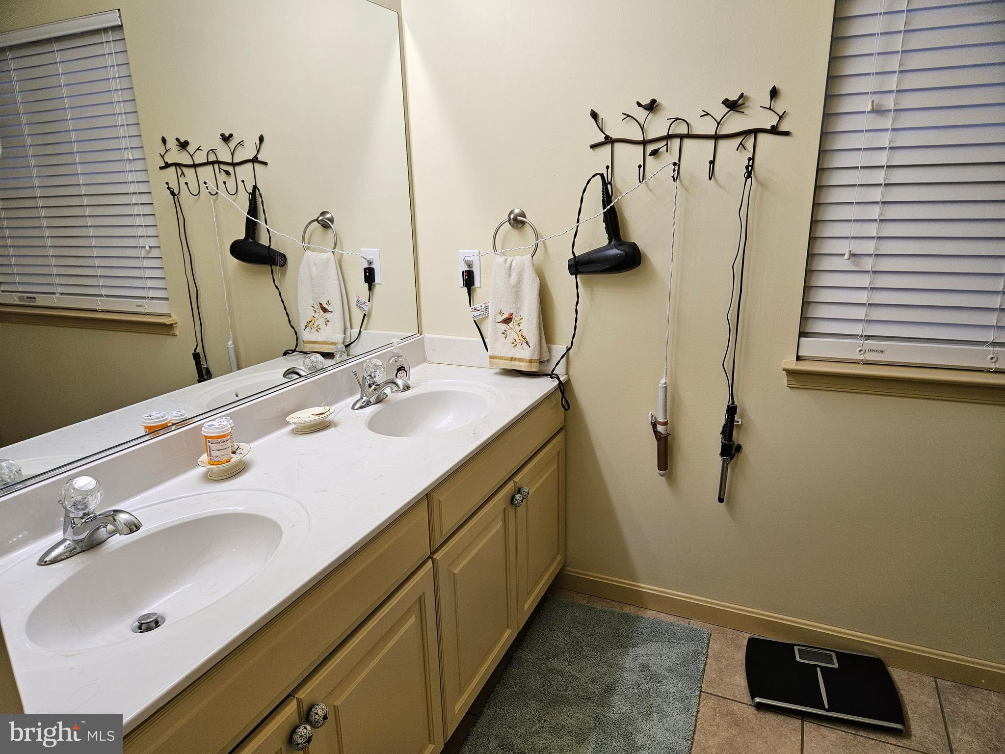 HEARTHSTONE MANOR - Residential