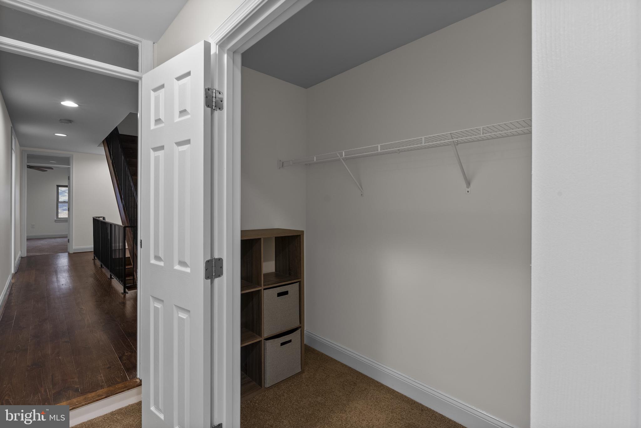 RIVERSIDE PARK - Commercial Lease