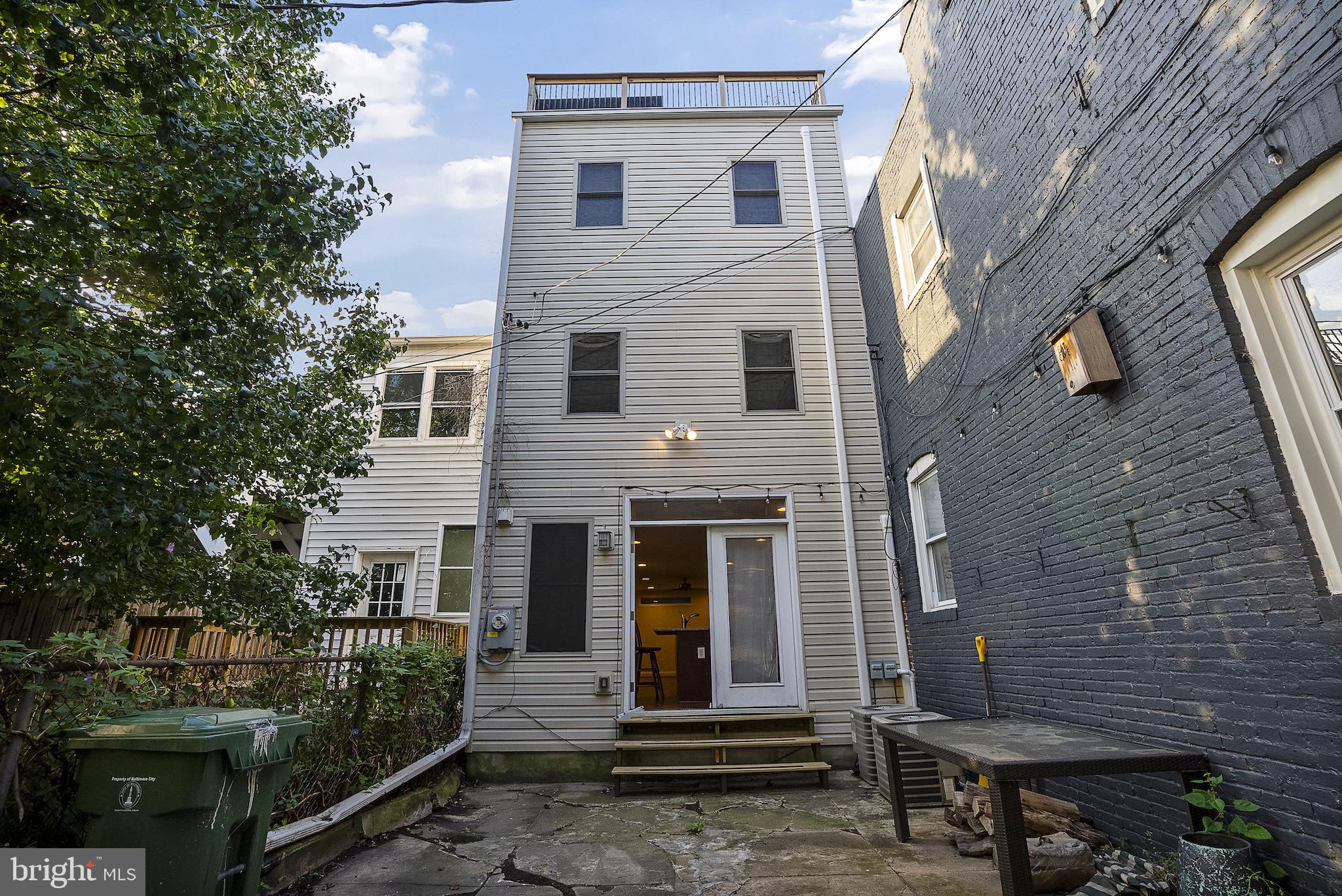 RIVERSIDE PARK - Commercial Lease