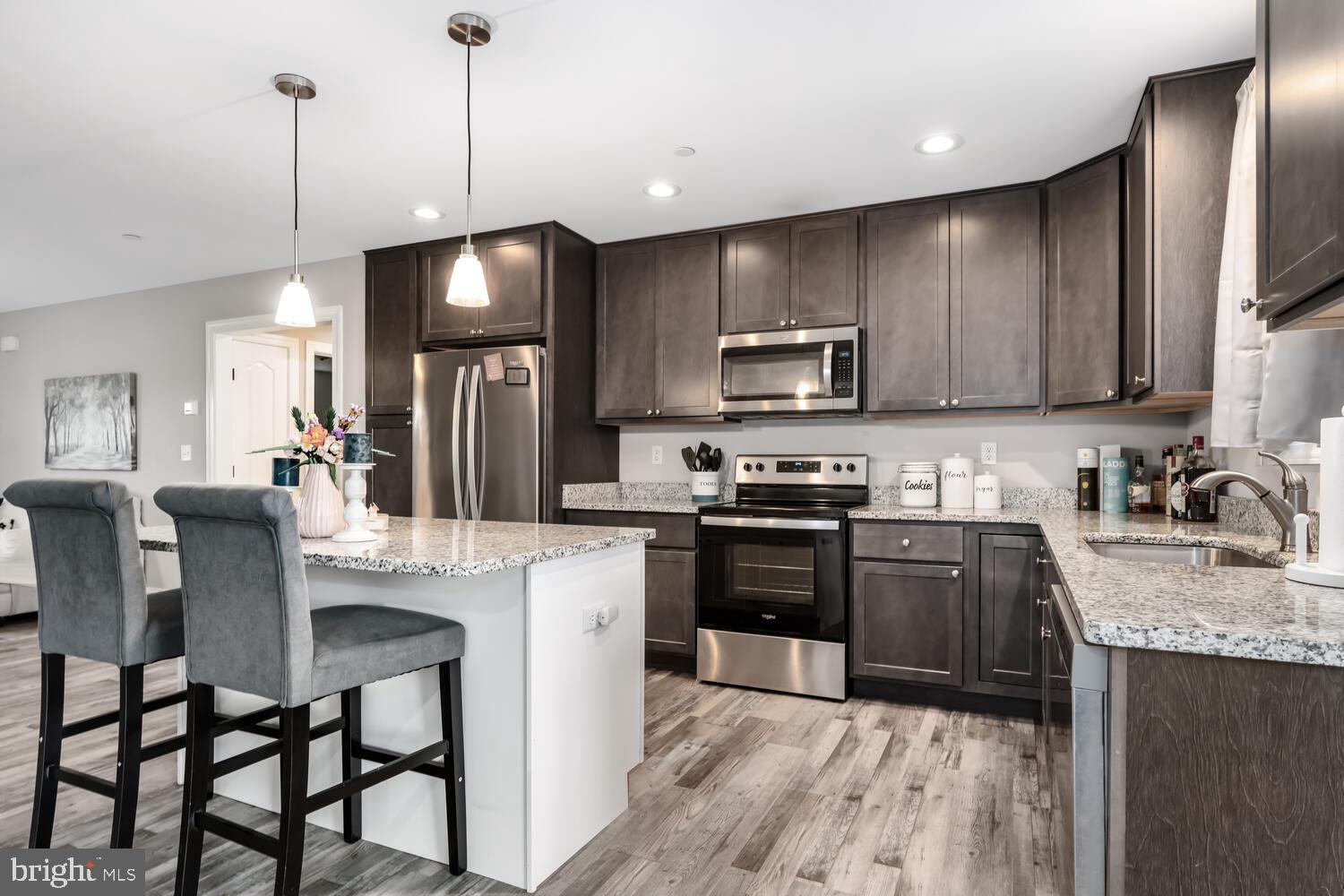 MAPLEWOOD ESTATES - Residential