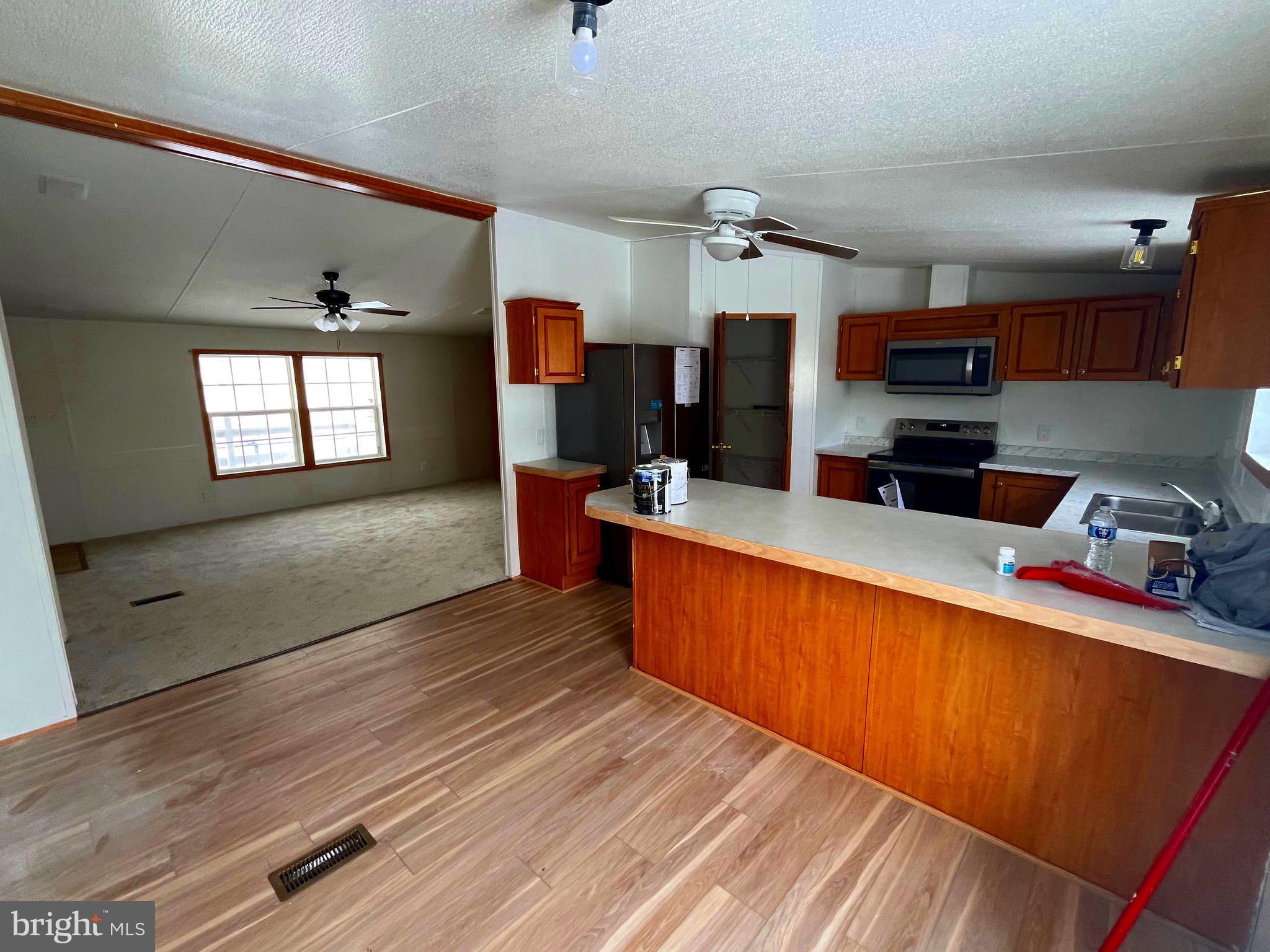 ROYAL CREST ESTATES - Residential