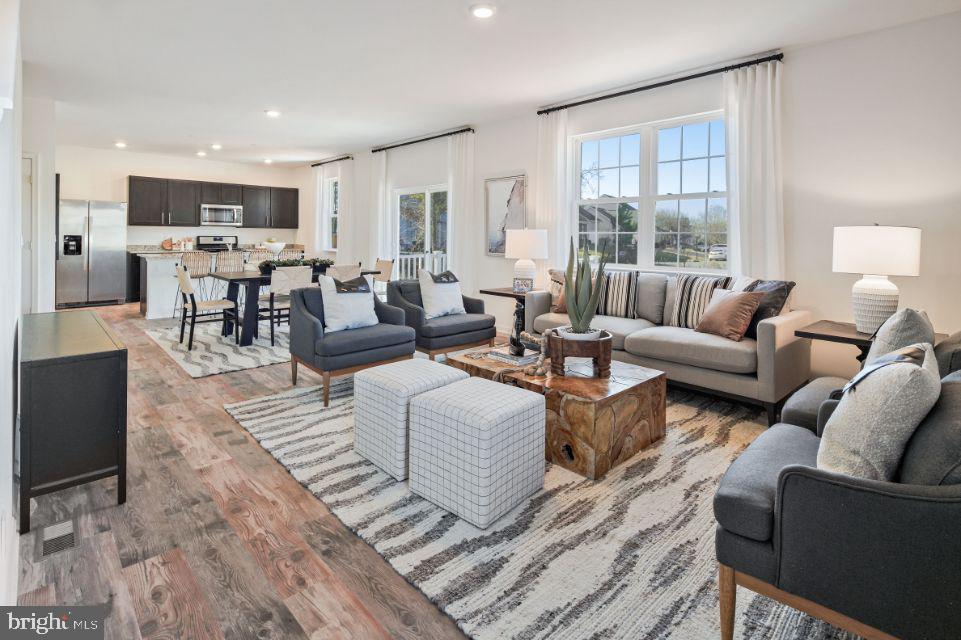 MAGNOLIA SPRINGS - Residential