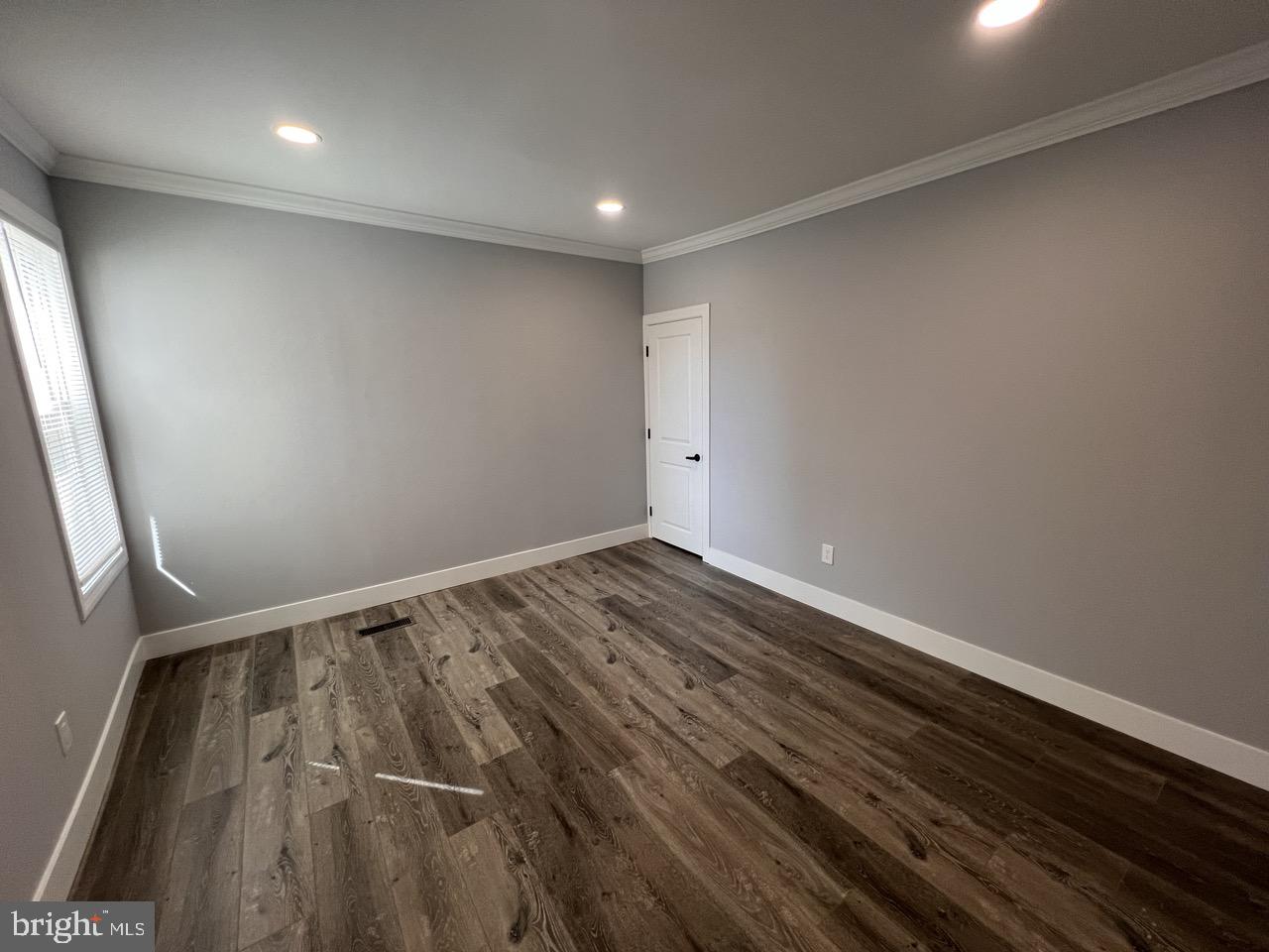 WEST OAK LANE - Residential