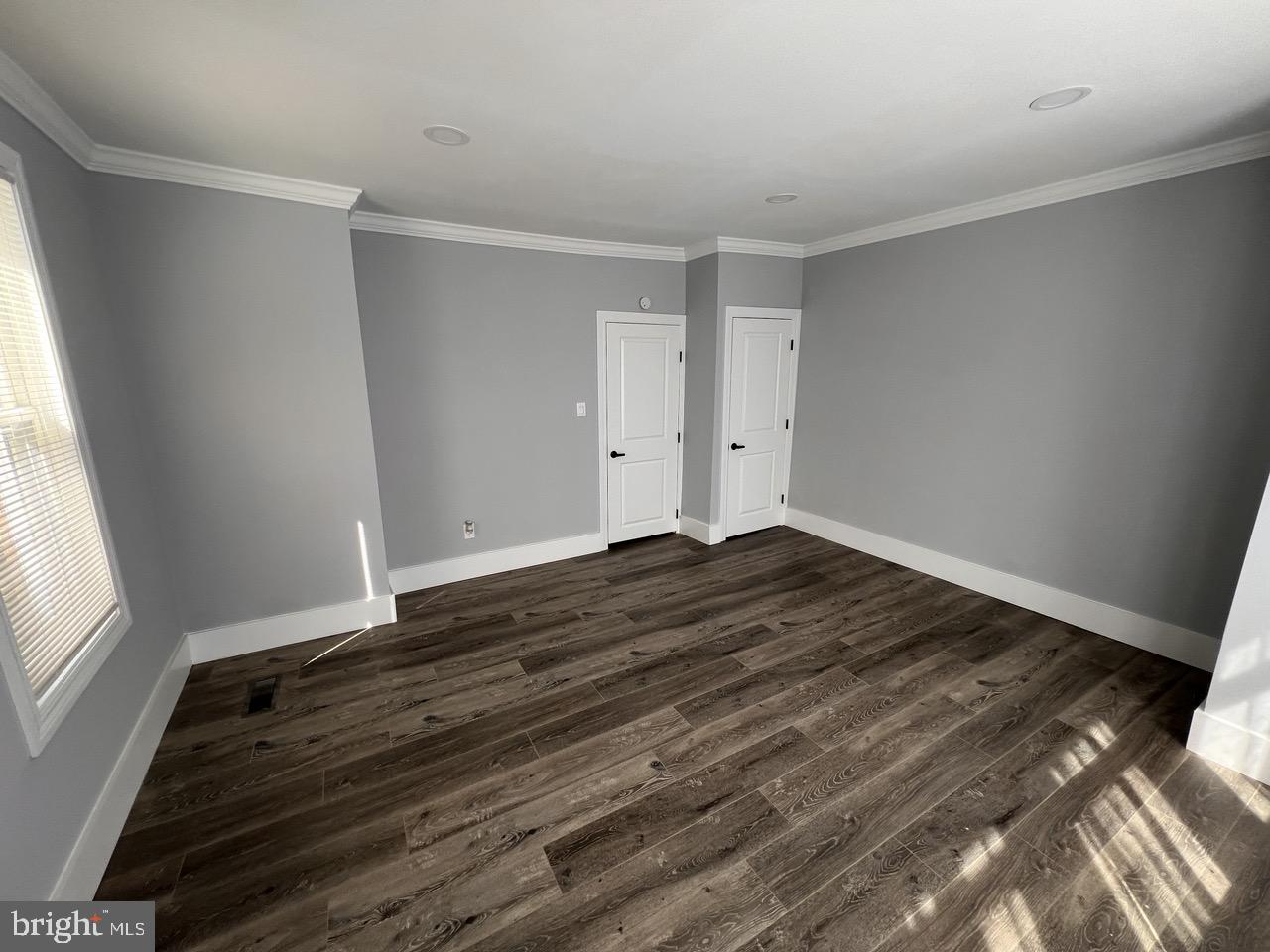 WEST OAK LANE - Residential