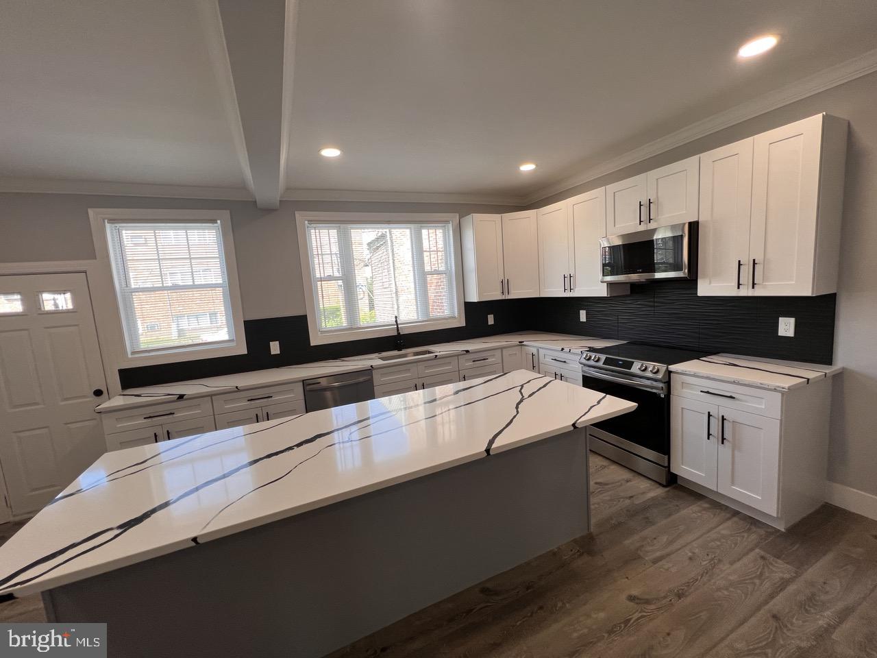 WEST OAK LANE - Residential