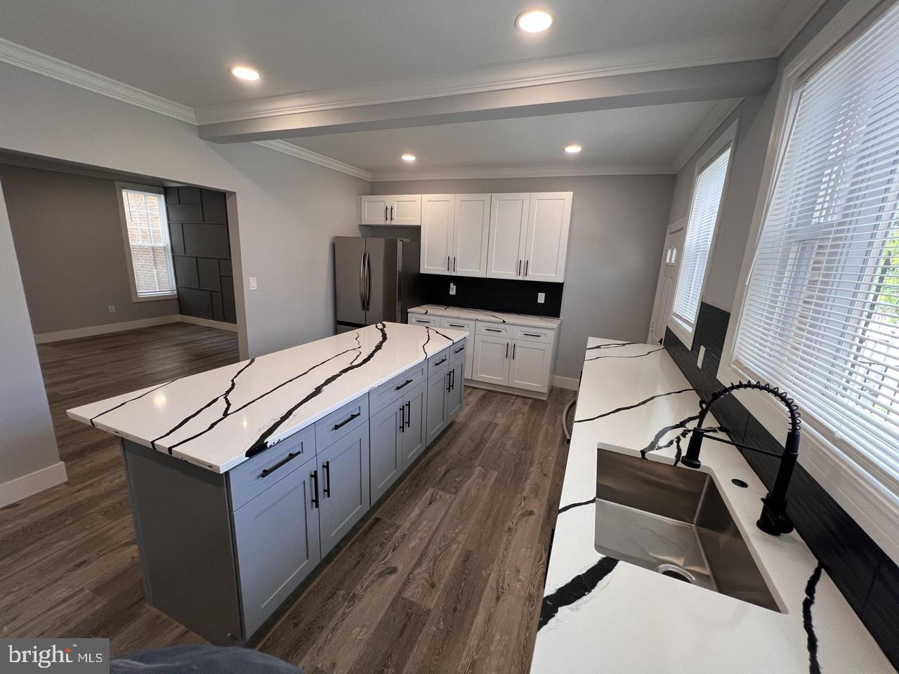 WEST OAK LANE - Residential