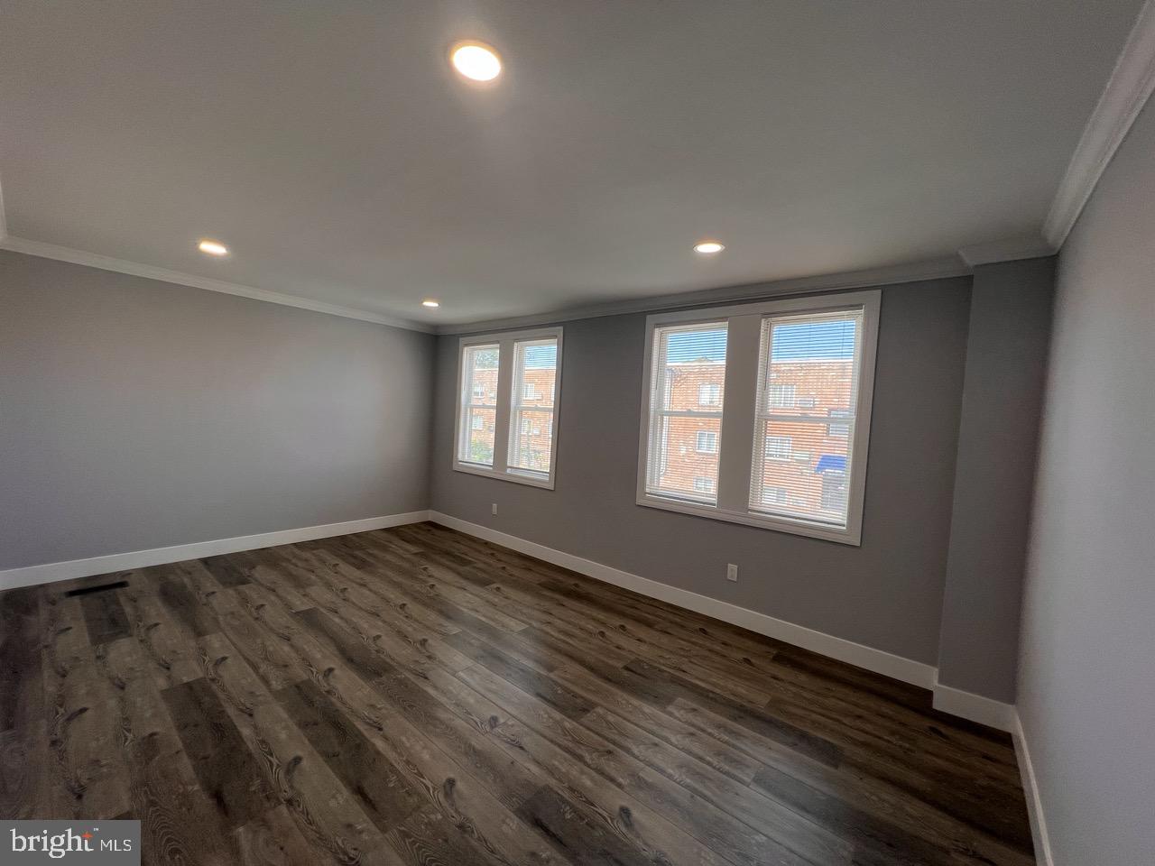 WEST OAK LANE - Residential