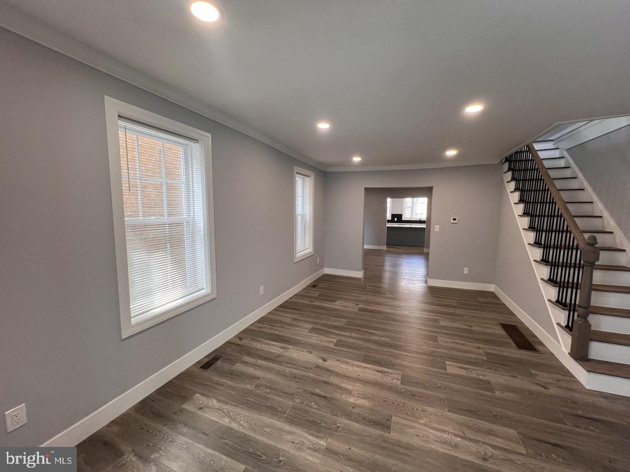 WEST OAK LANE - Residential