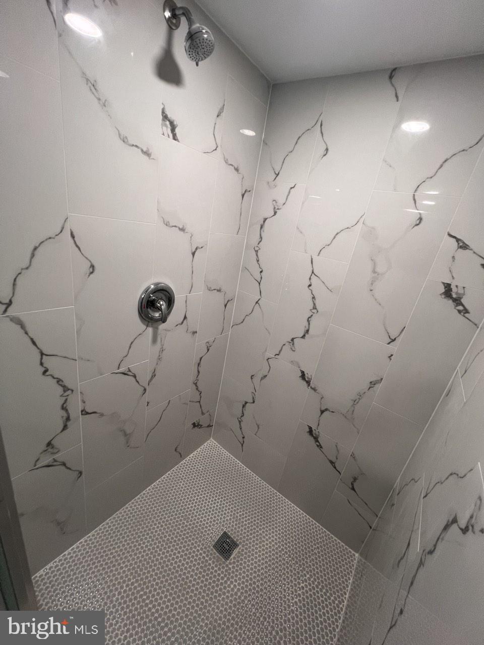 WEST OAK LANE - Residential