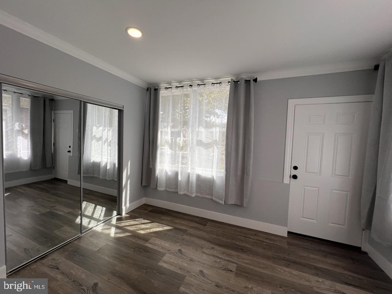 WEST OAK LANE - Residential