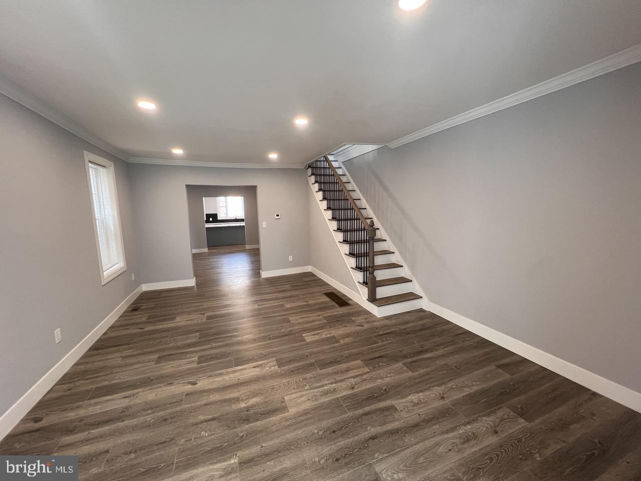 WEST OAK LANE - Residential