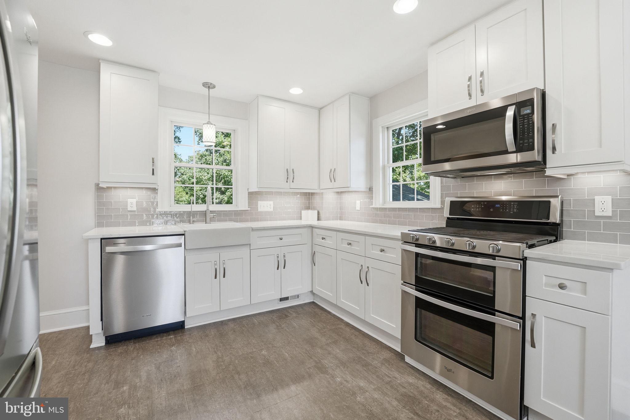 2516 BEACON HILL ROAD