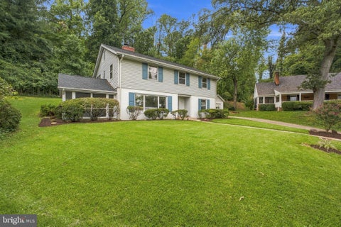 Photo of 1305 Tulane Drive, ALEXANDRIA, VA 22307 (MLS # VAFX2341376)
