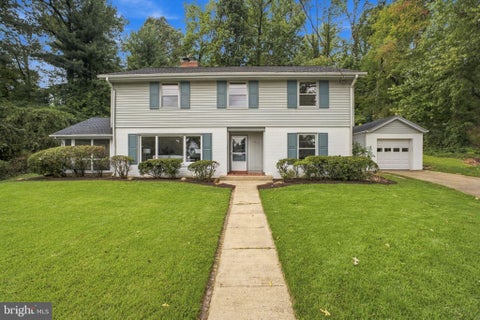 Photo of 1305 Tulane Drive, ALEXANDRIA, VA 22307 (MLS # VAFX2341376)