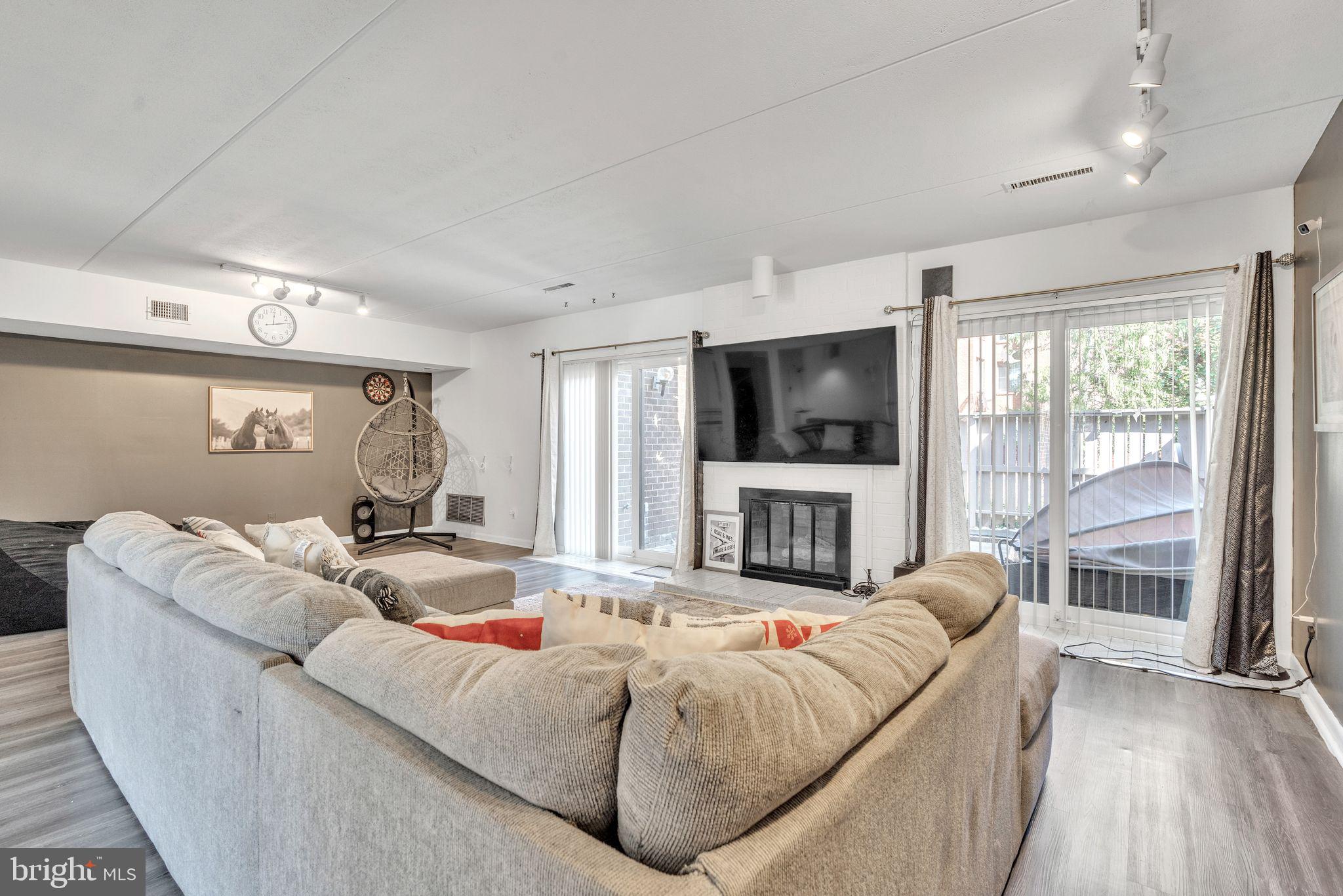 ANNEN WOODS - Residential